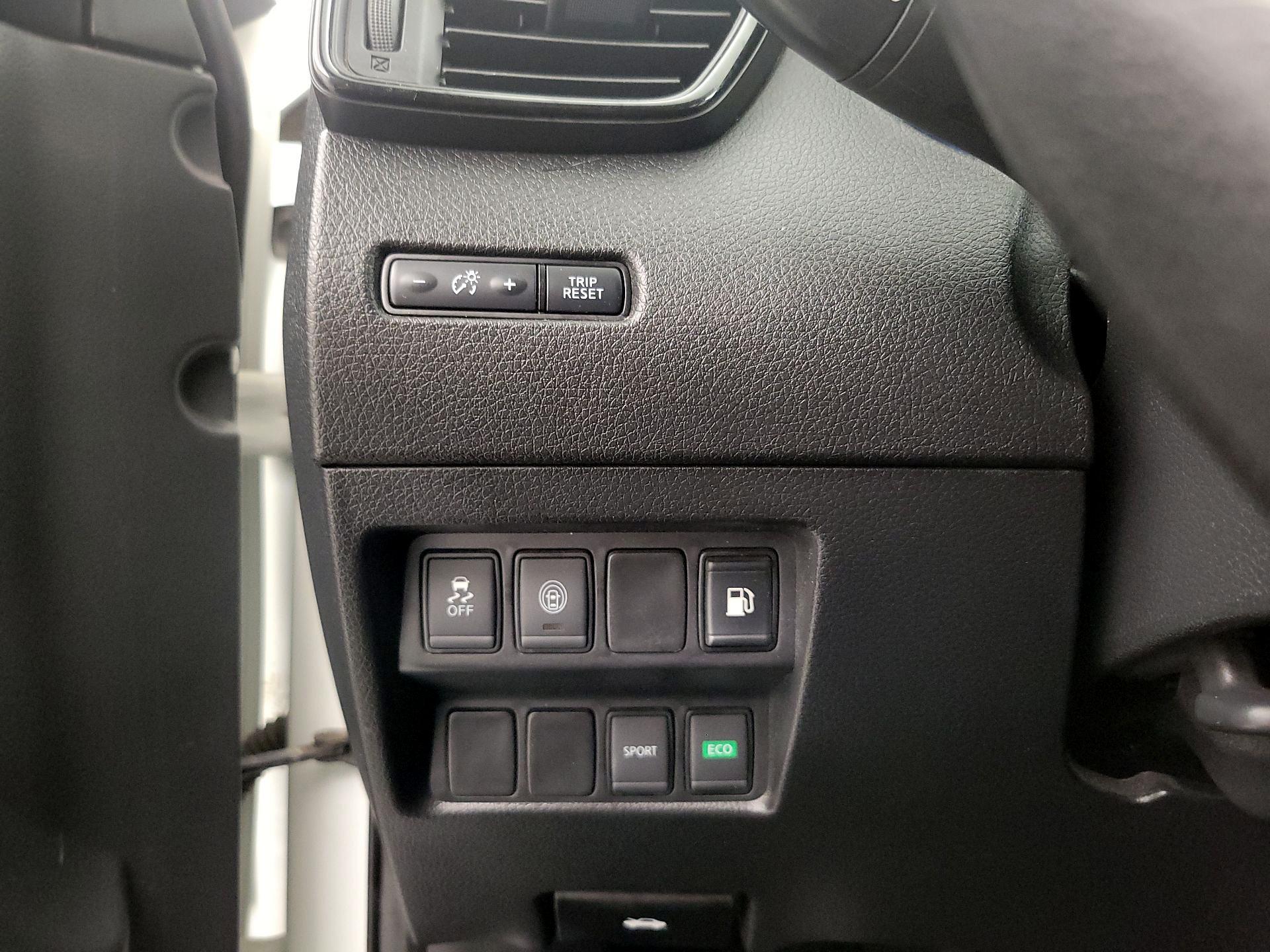 Thumbnail: 2019 Nissan Rogue - 13