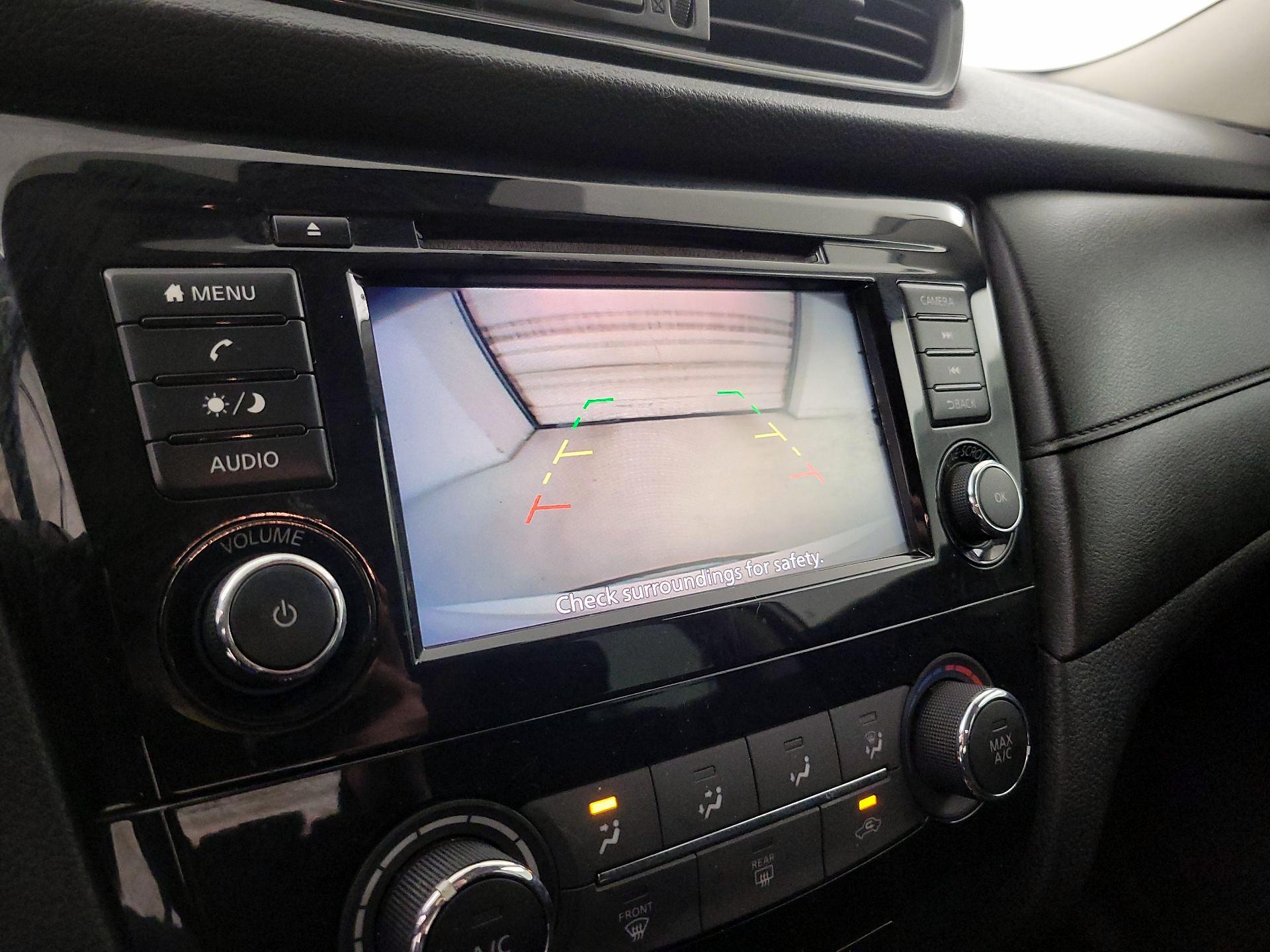 Thumbnail: 2019 Nissan Rogue - 14