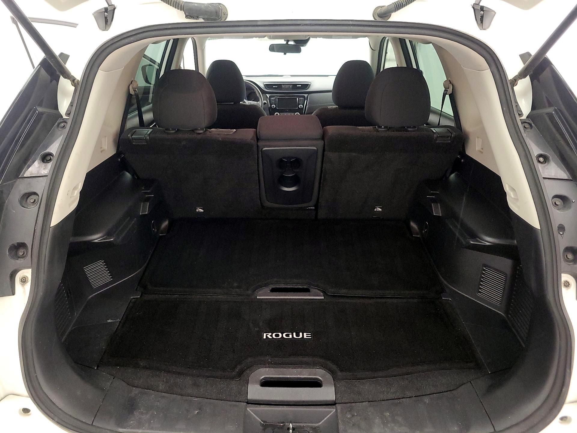 Thumbnail: 2019 Nissan Rogue - 20