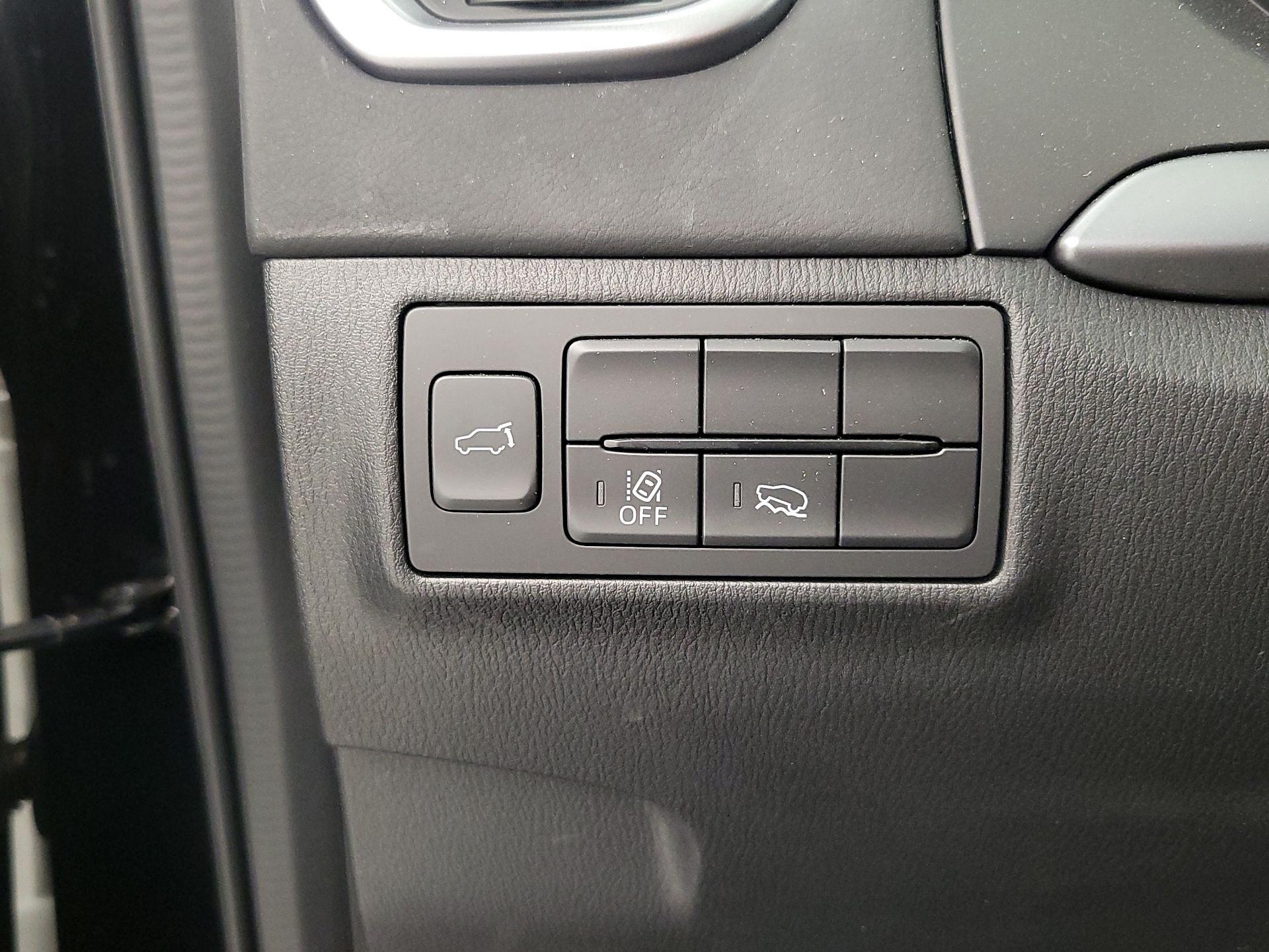 Thumbnail: 2023 Mazda CX-9 - 13