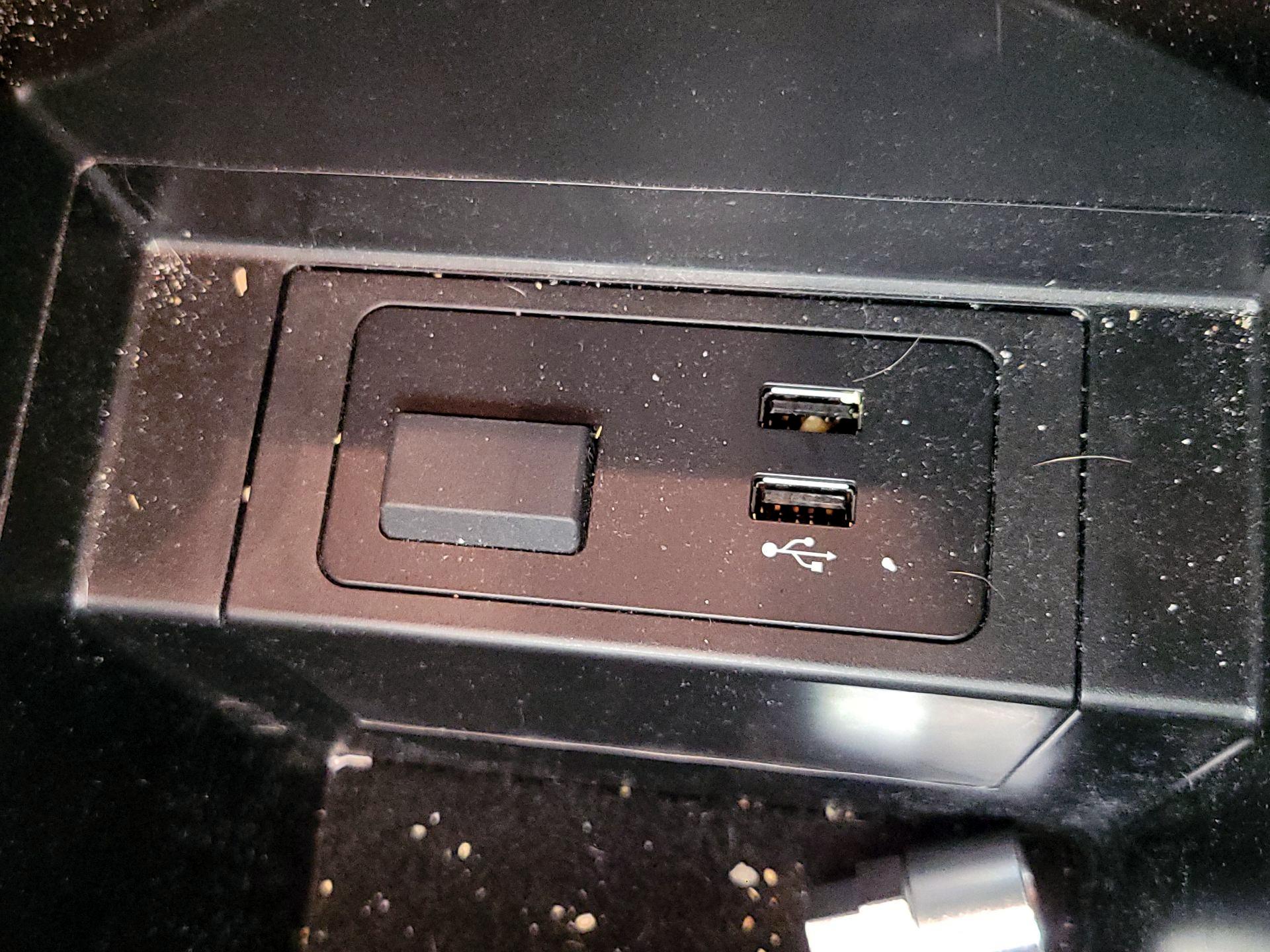 Thumbnail: 2023 Mazda CX-9 - 18