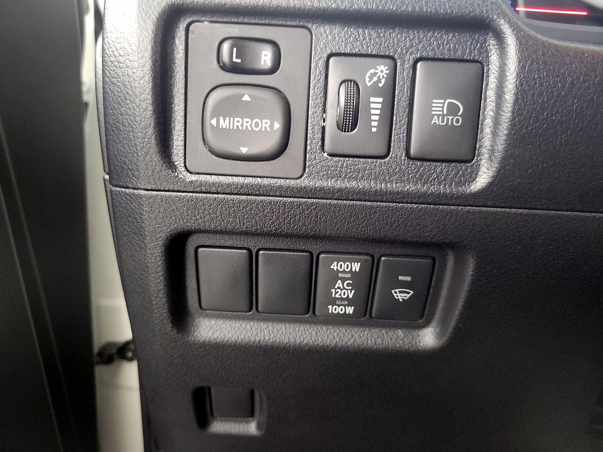 Thumbnail: 2023 Toyota 4Runner - 13