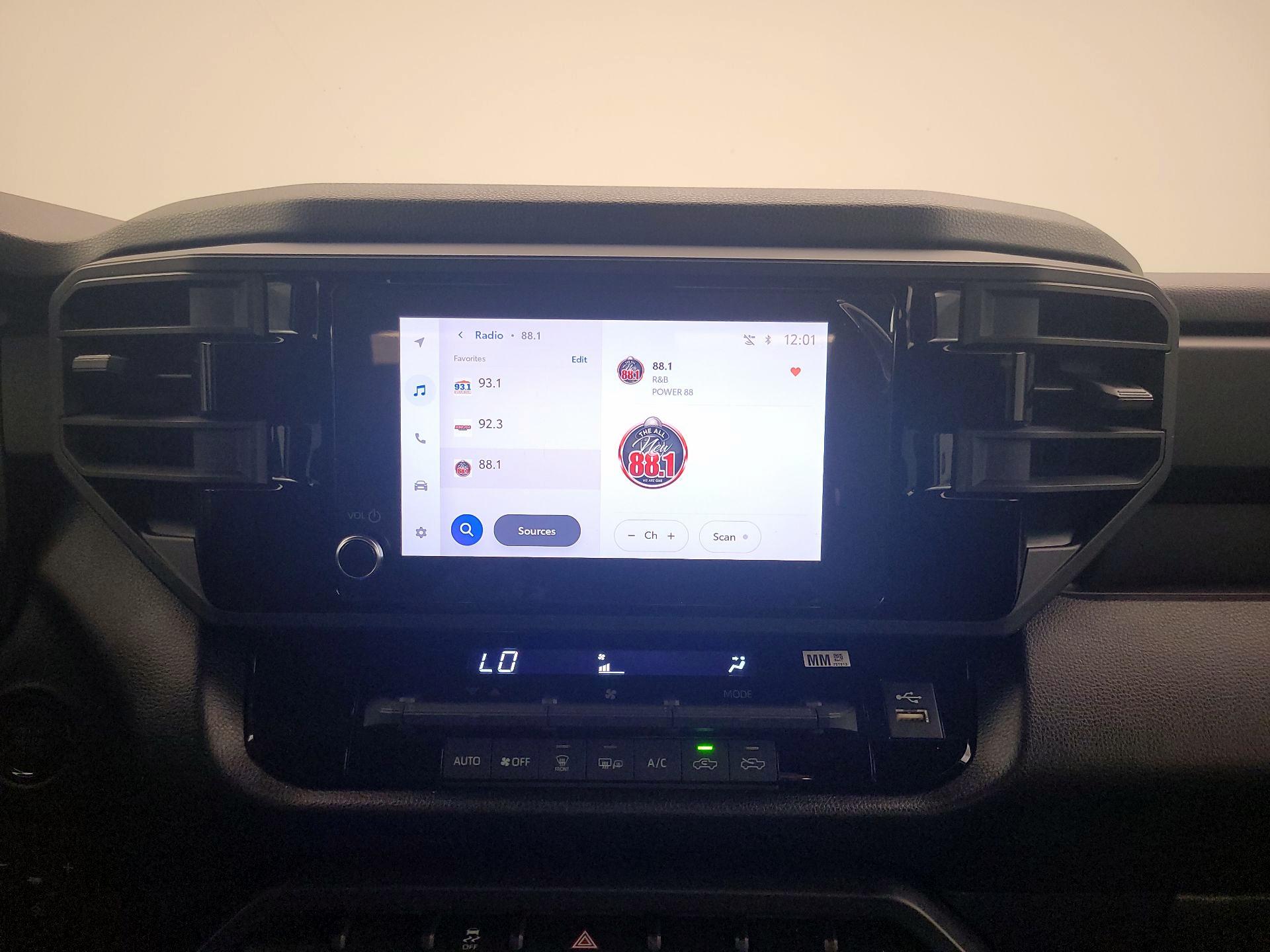 Thumbnail: 2025 Toyota Tundra - 15