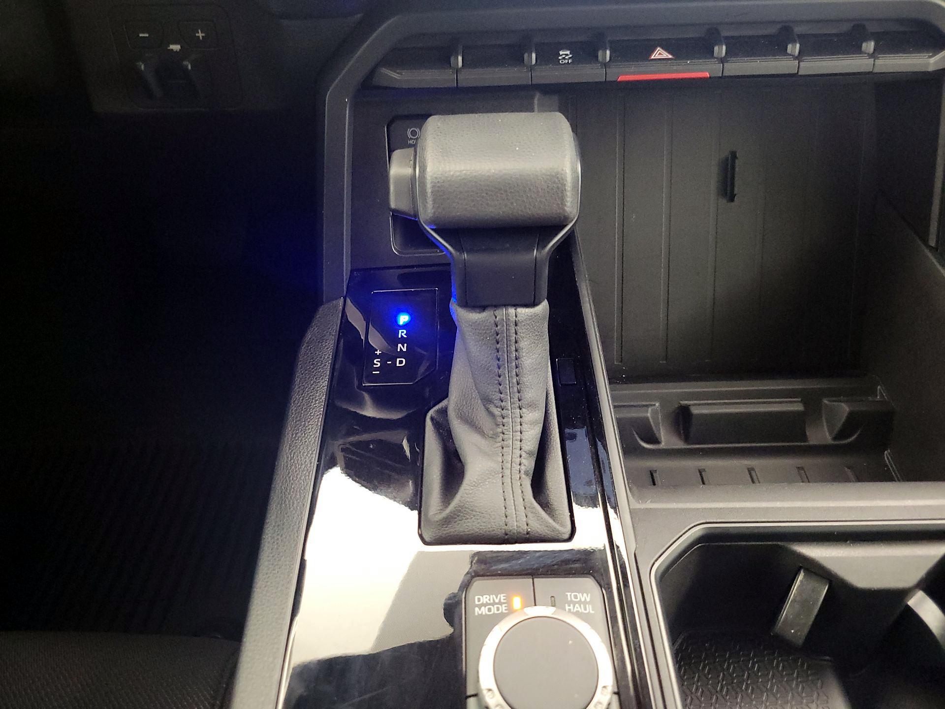 Thumbnail: 2025 Toyota Tundra - 17