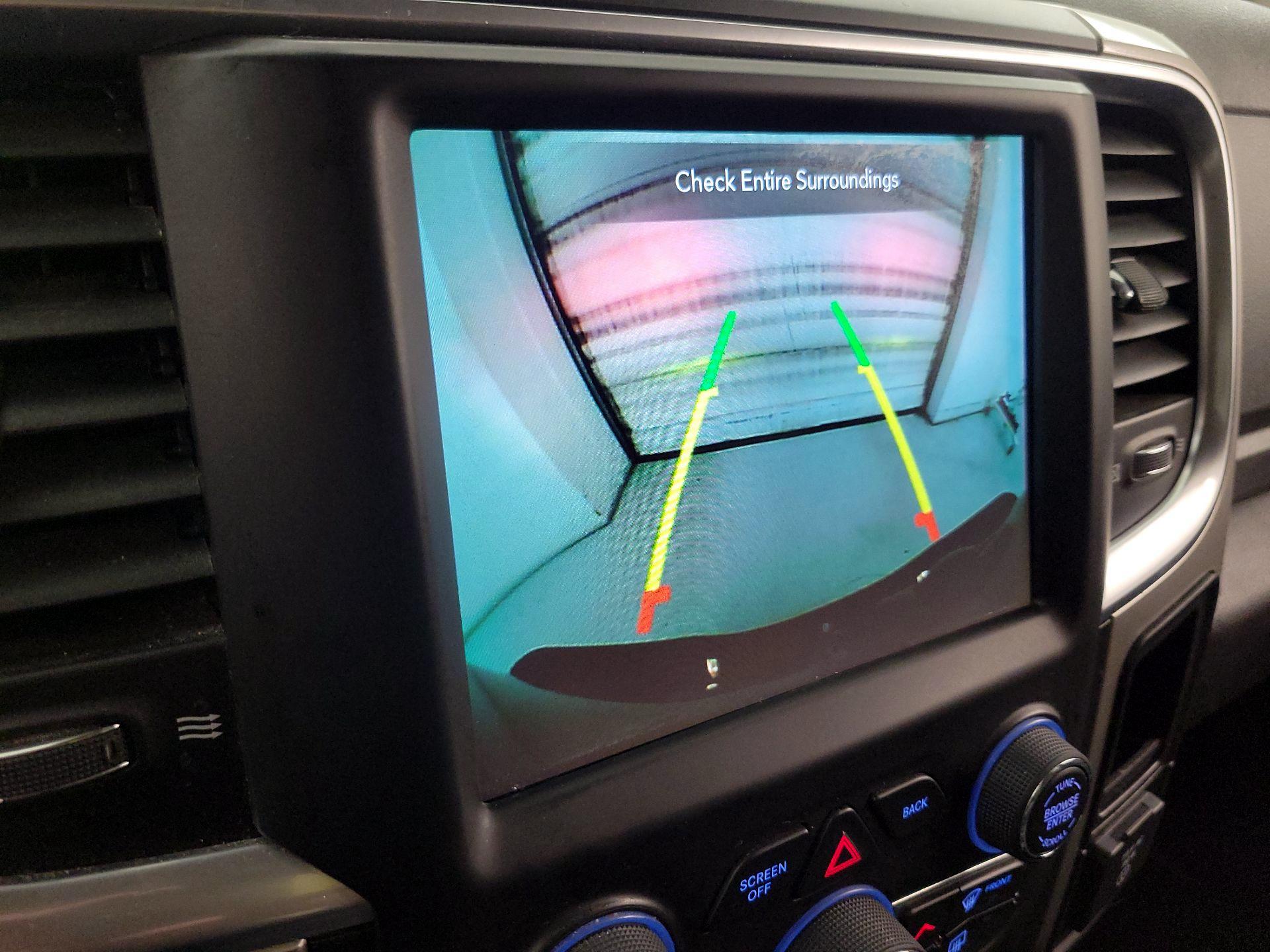 Thumbnail: 2020 RAM 1500 Classic - 14