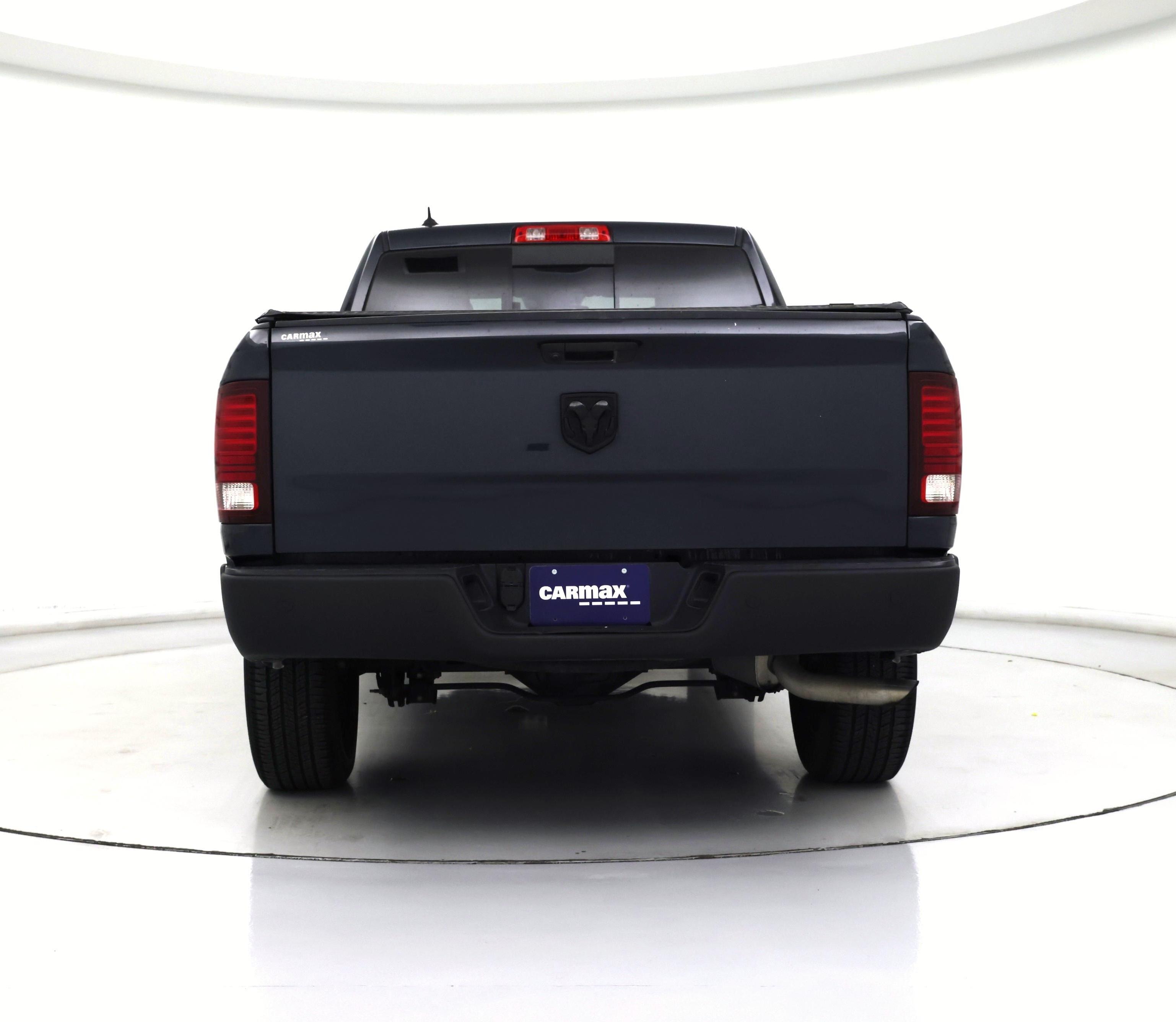 Thumbnail: 2020 RAM 1500 Classic - 6