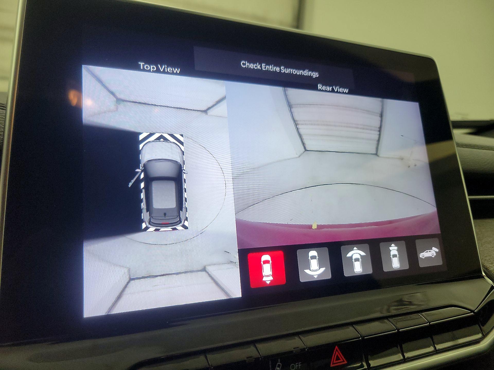 Thumbnail: 2023 Jeep Compass - 14