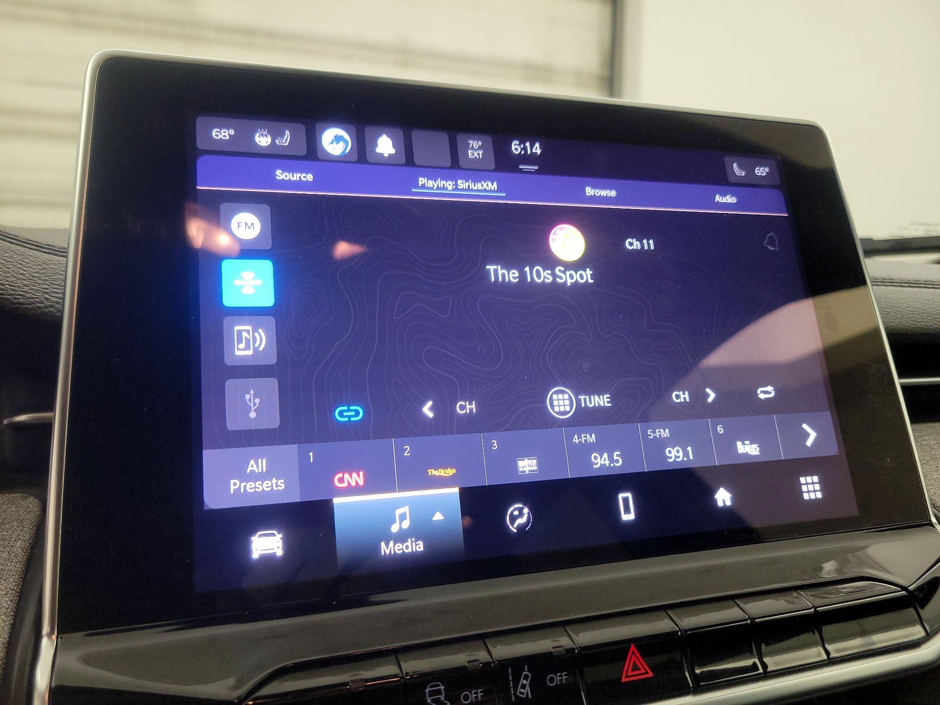 Thumbnail: 2023 Jeep Compass - 15