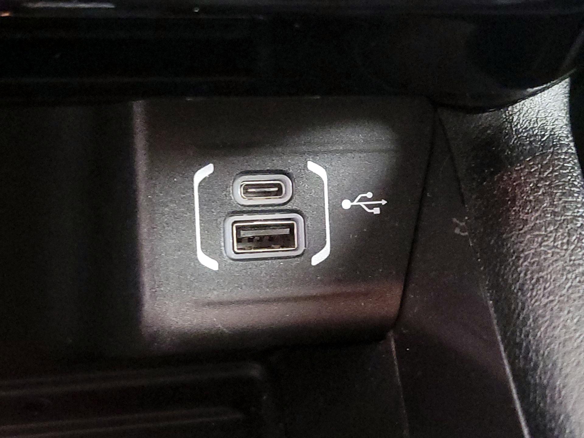 Thumbnail: 2023 Jeep Compass - 18