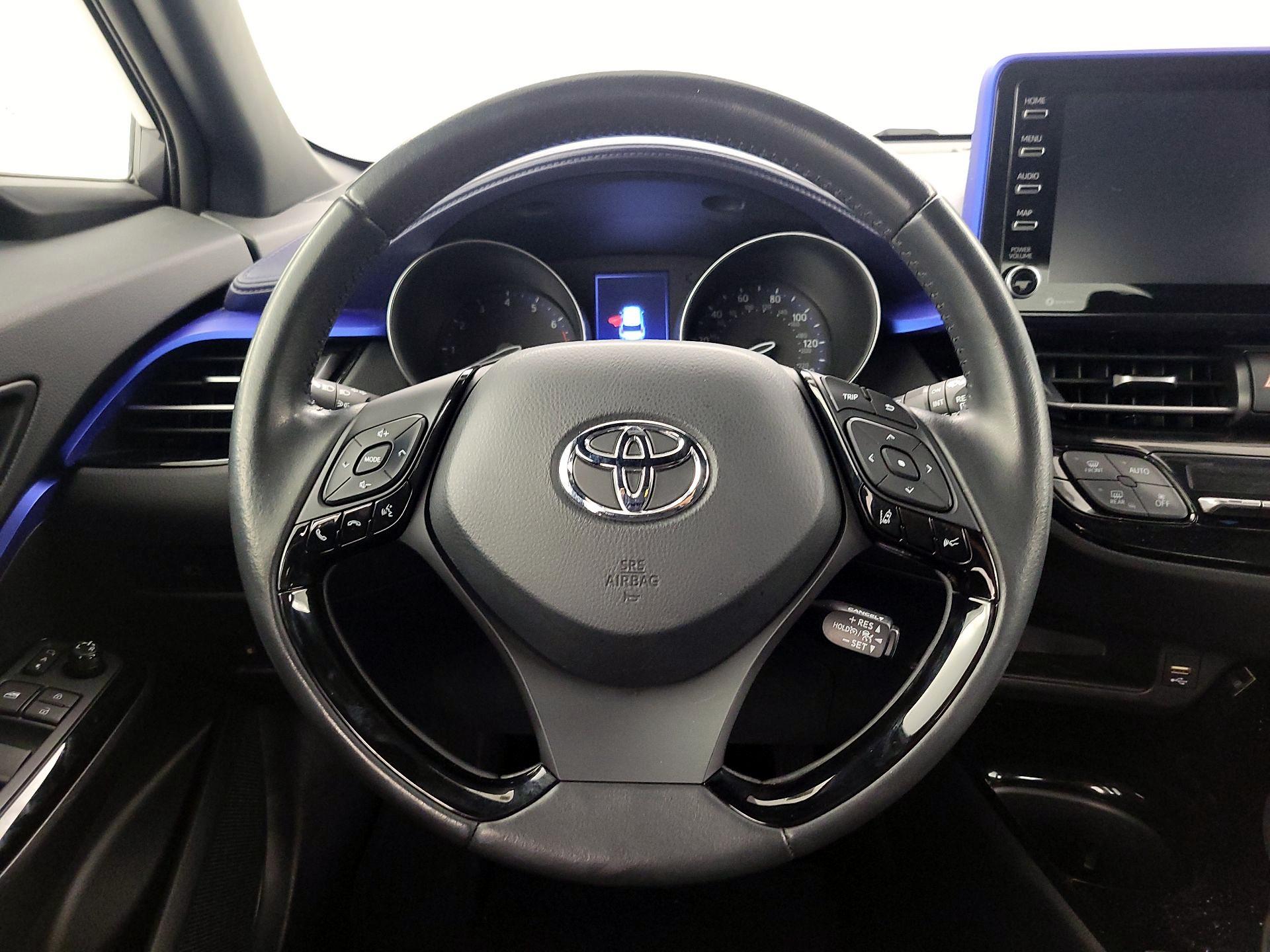 Thumbnail: 2021 Toyota C-HR - 10