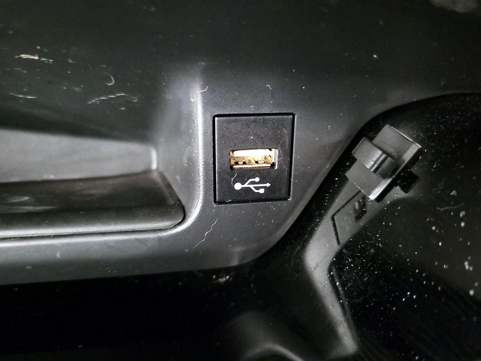 Thumbnail: 2021 Toyota C-HR - 18