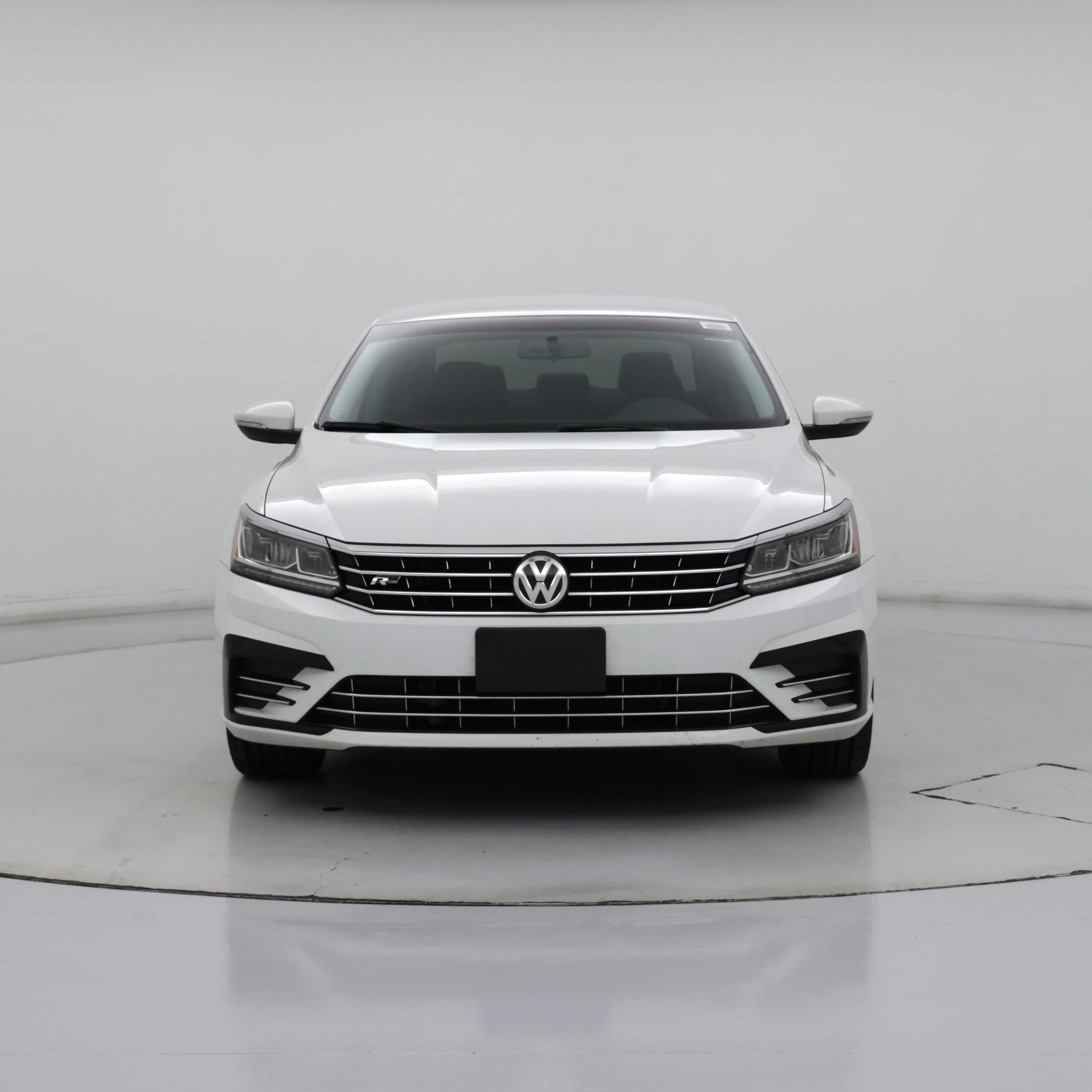 Thumbnail: 2017 Volkswagen Passat - 5