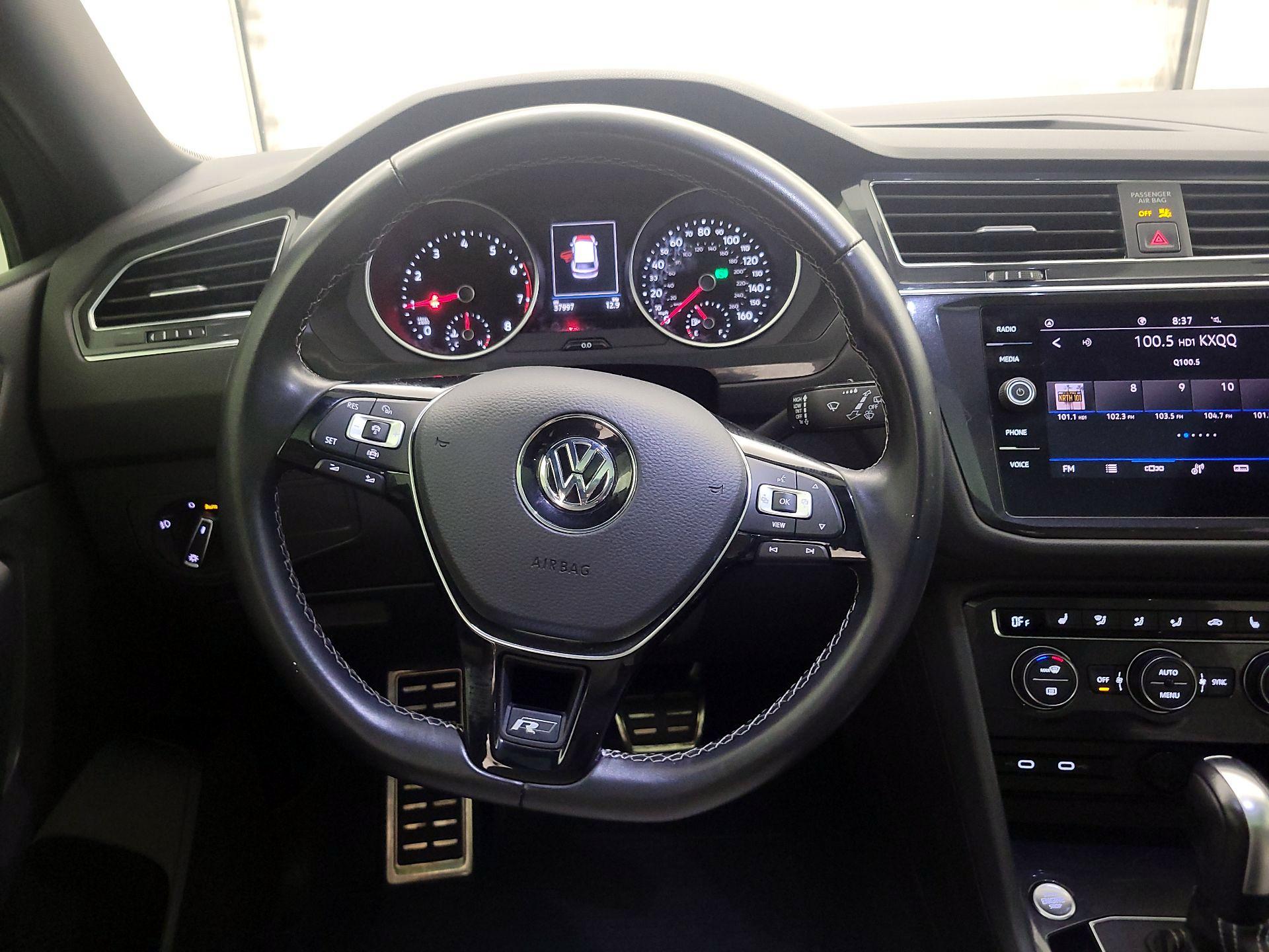 Thumbnail: 2021 Volkswagen Tiguan - 10