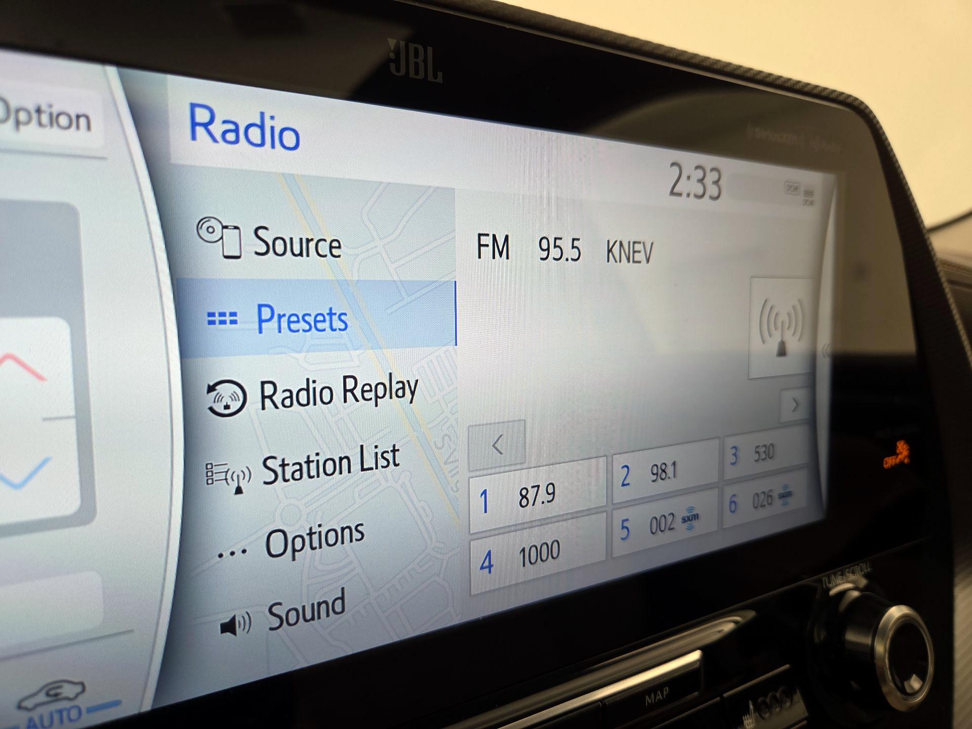 Thumbnail: 2021 Toyota Highlander - 15