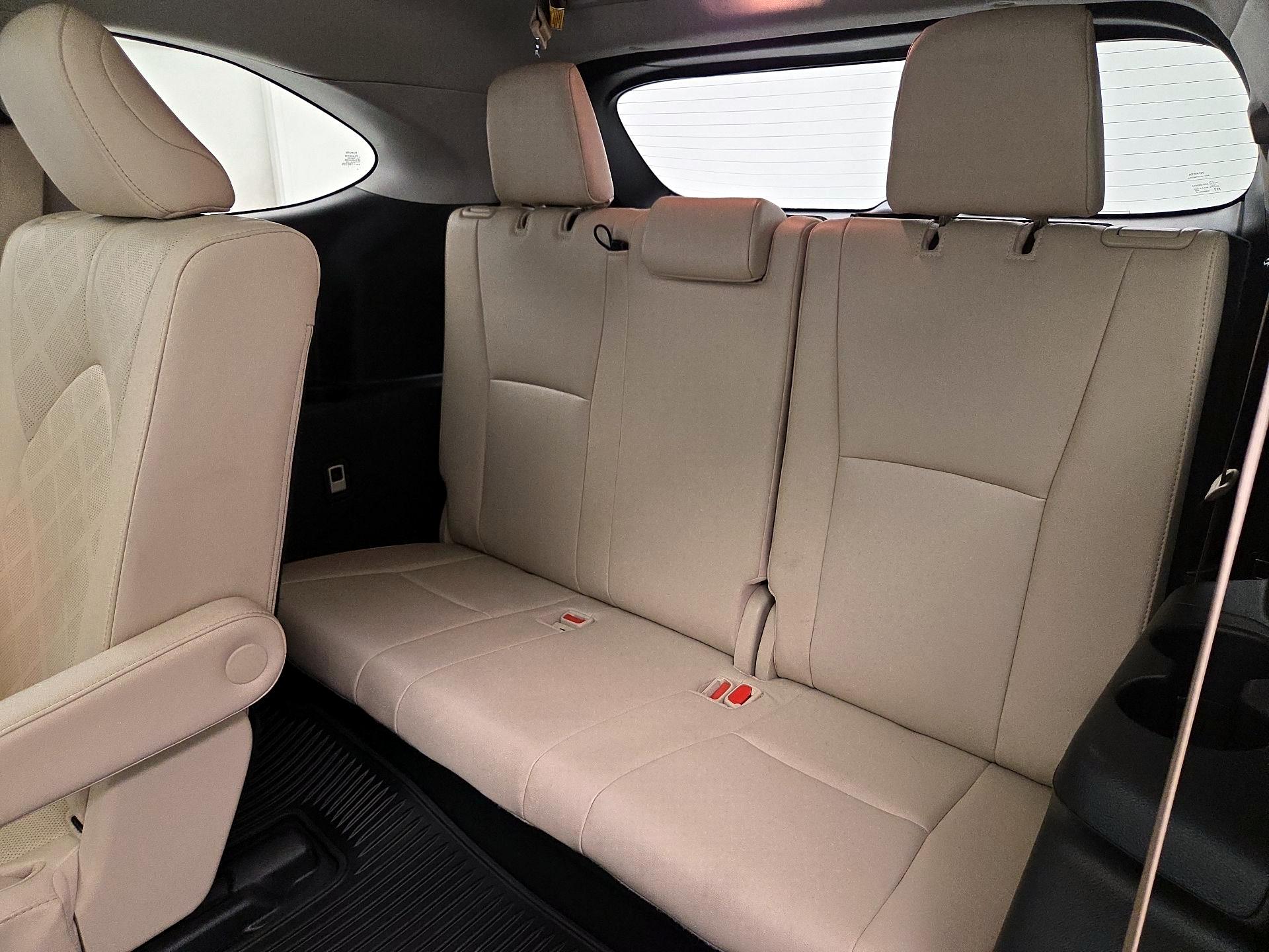 Thumbnail: 2021 Toyota Highlander - 20