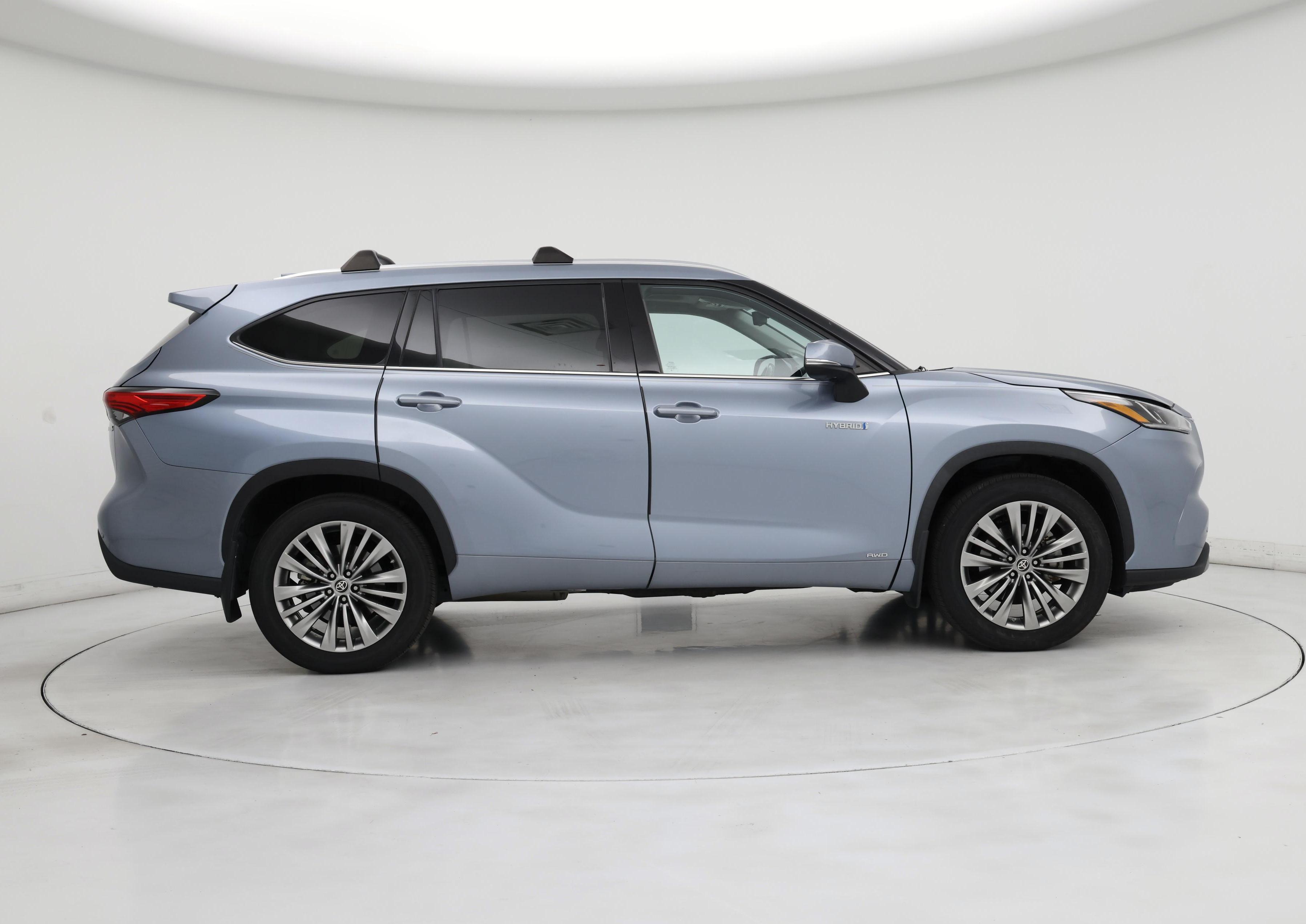 Thumbnail: 2021 Toyota Highlander - 7