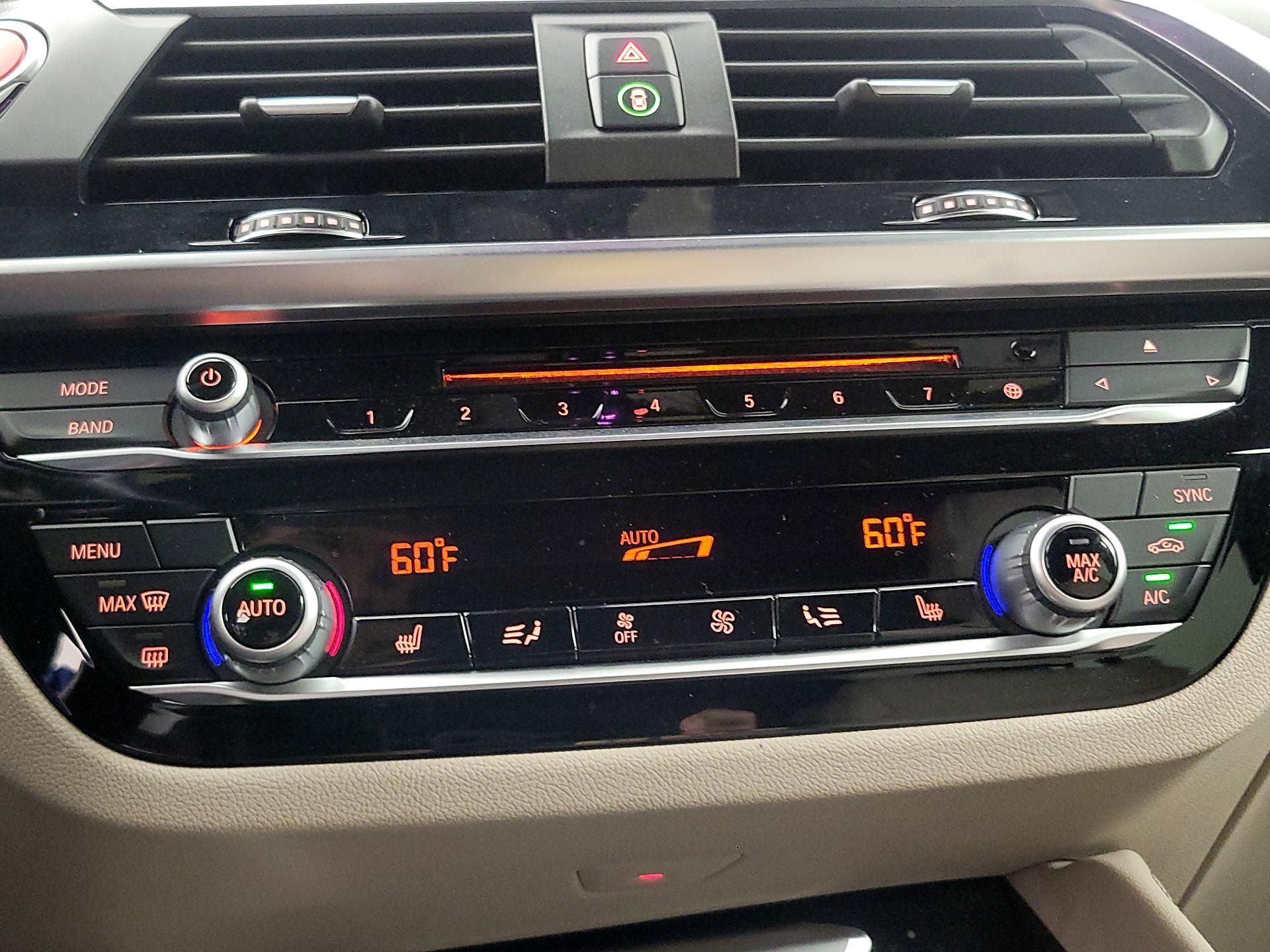 Thumbnail: 2020 BMW X4 - 17