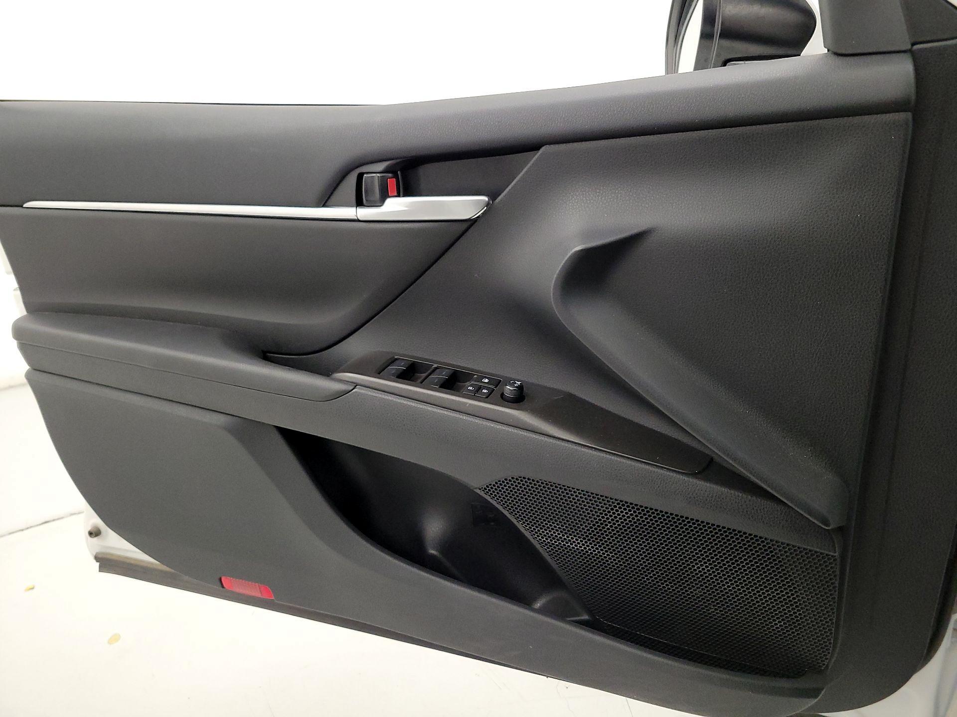 Thumbnail: 2024 Toyota Camry - 12