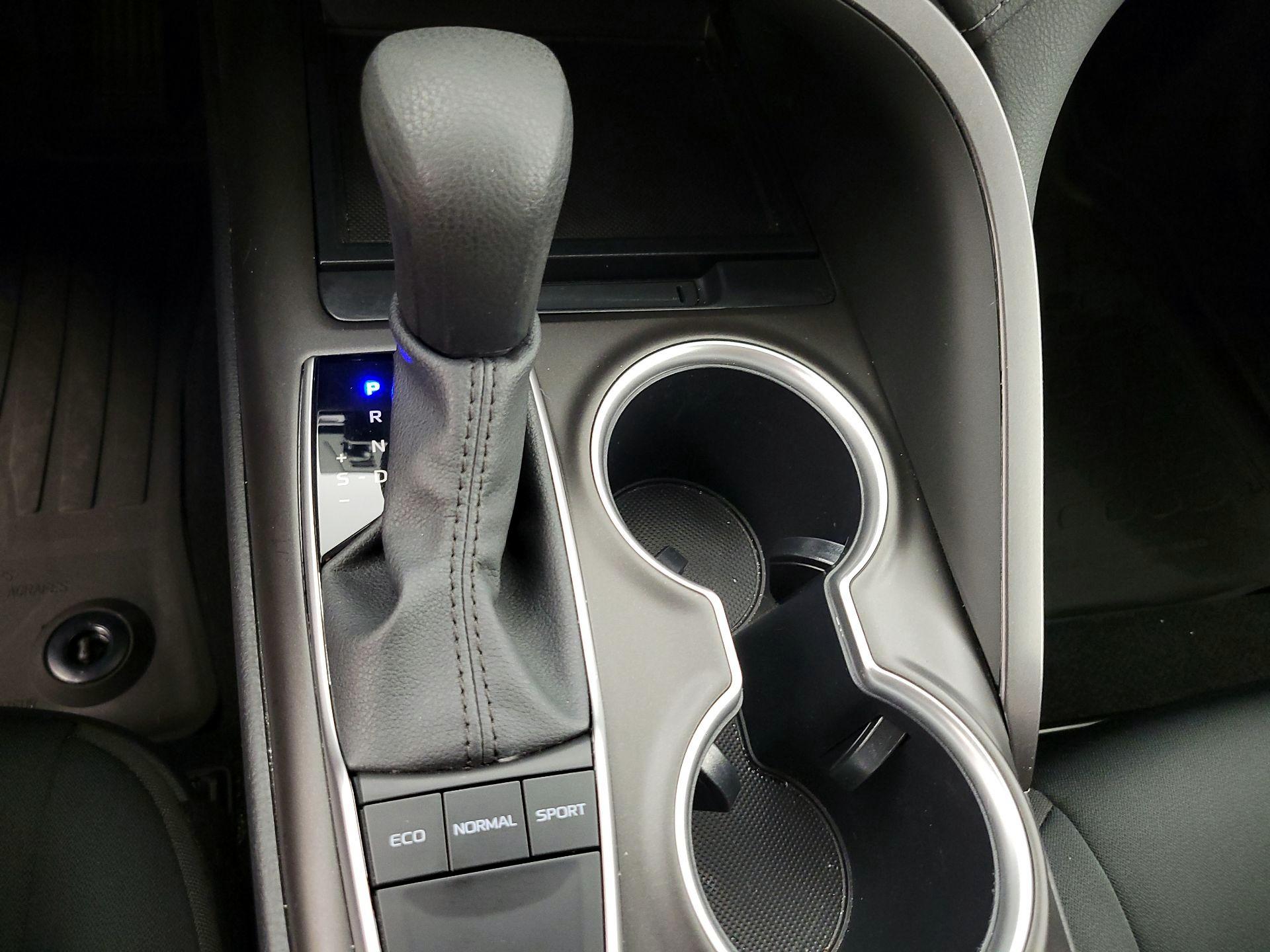 Thumbnail: 2024 Toyota Camry - 17