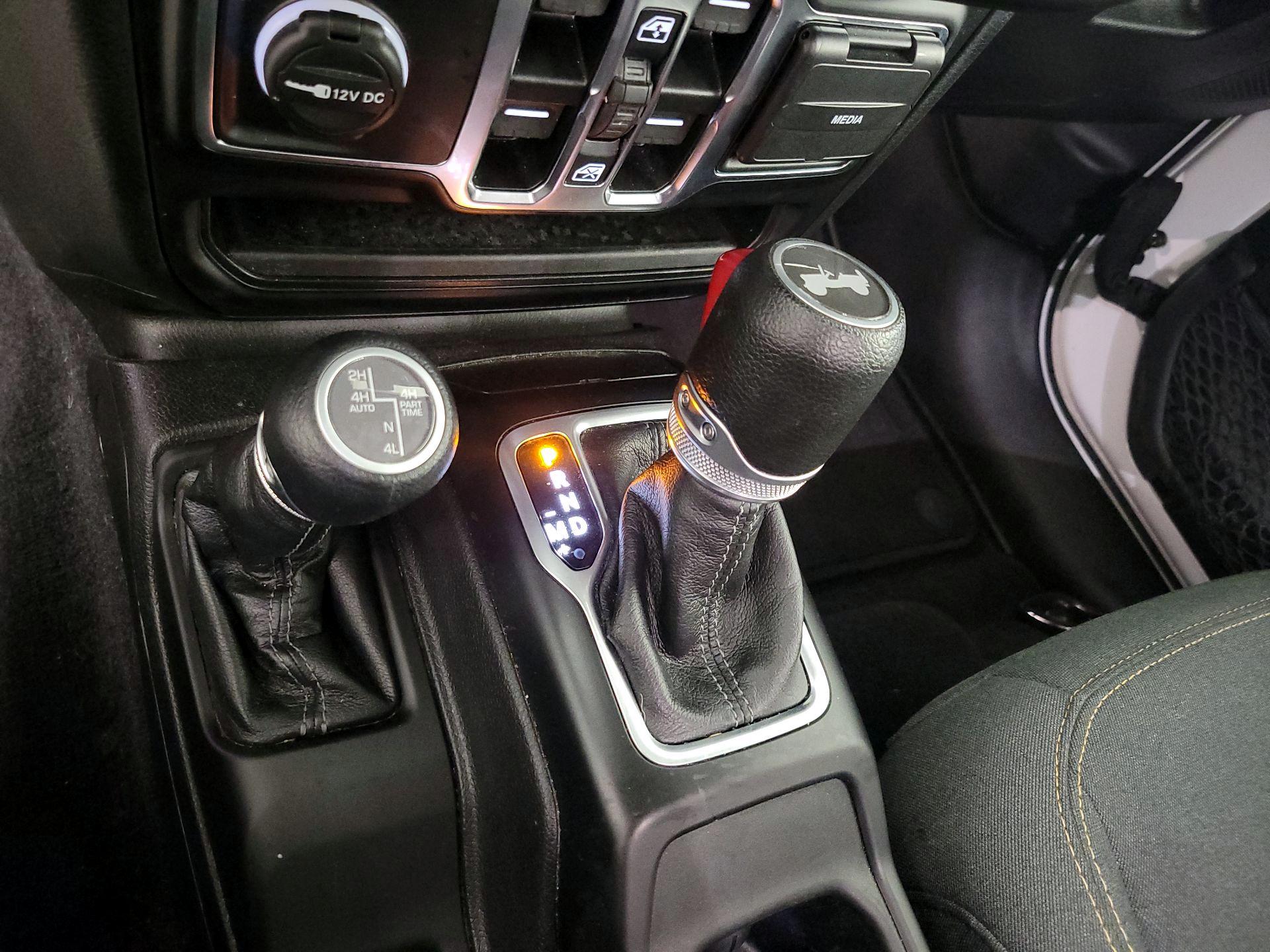 Thumbnail: 2024 Jeep Wrangler - 17