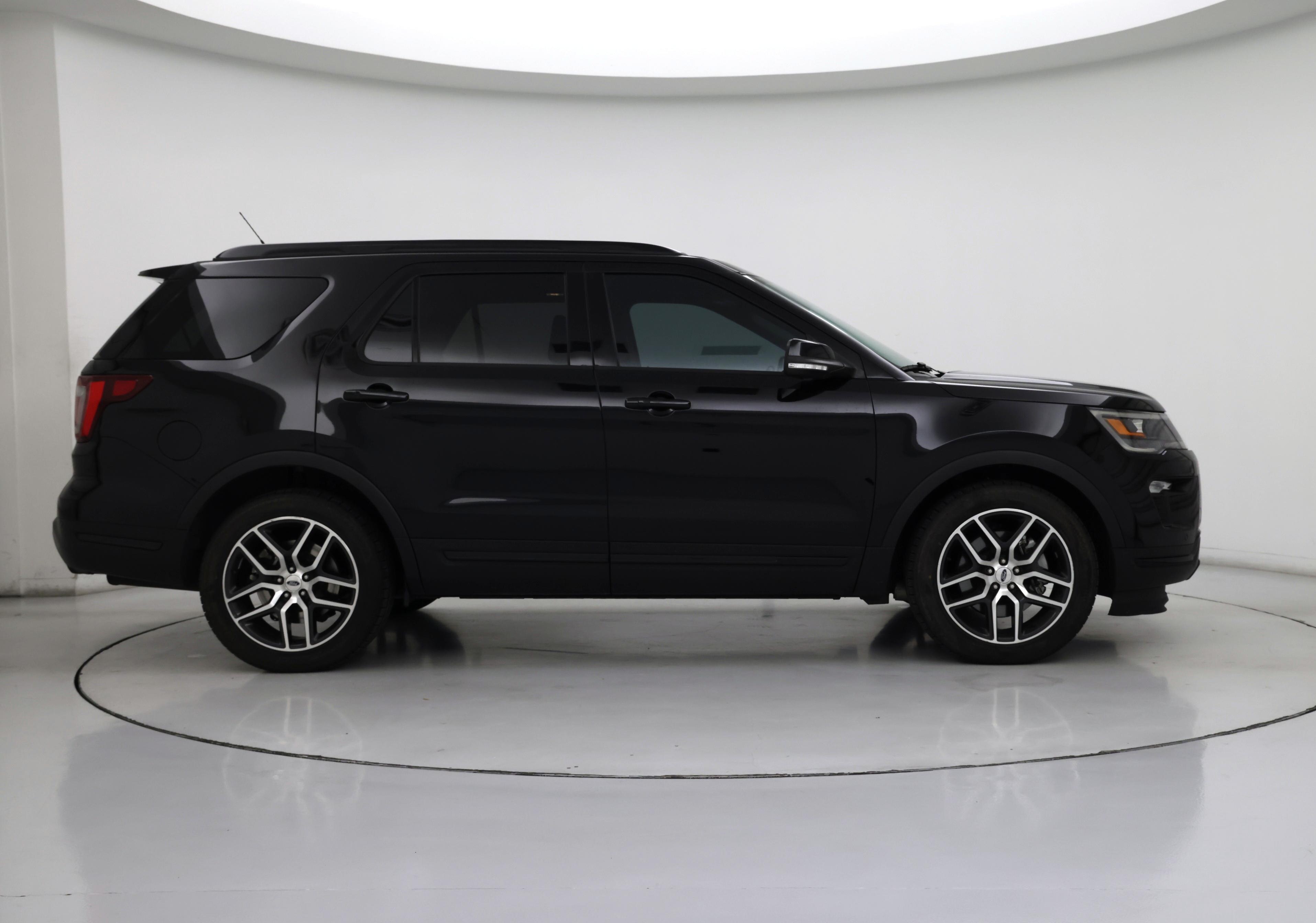 Thumbnail: 2018 Ford Explorer - 7