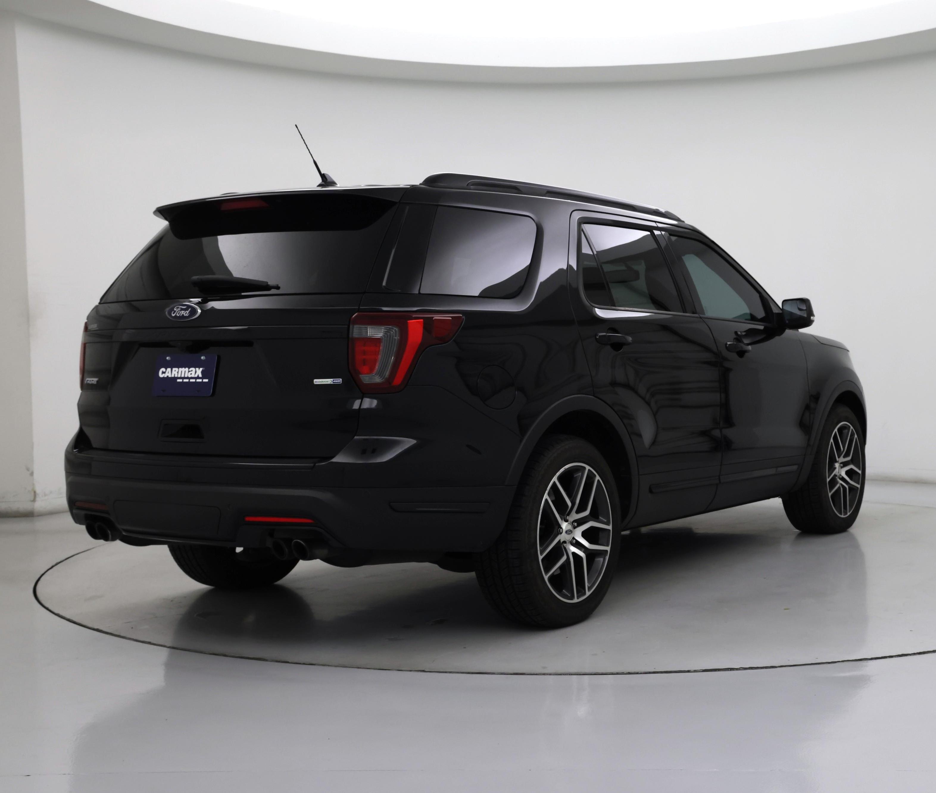 Thumbnail: 2018 Ford Explorer - 8