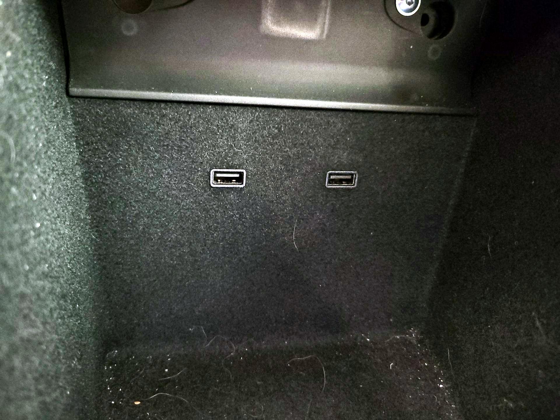 Thumbnail: 2020 Tesla Model 3 - 18