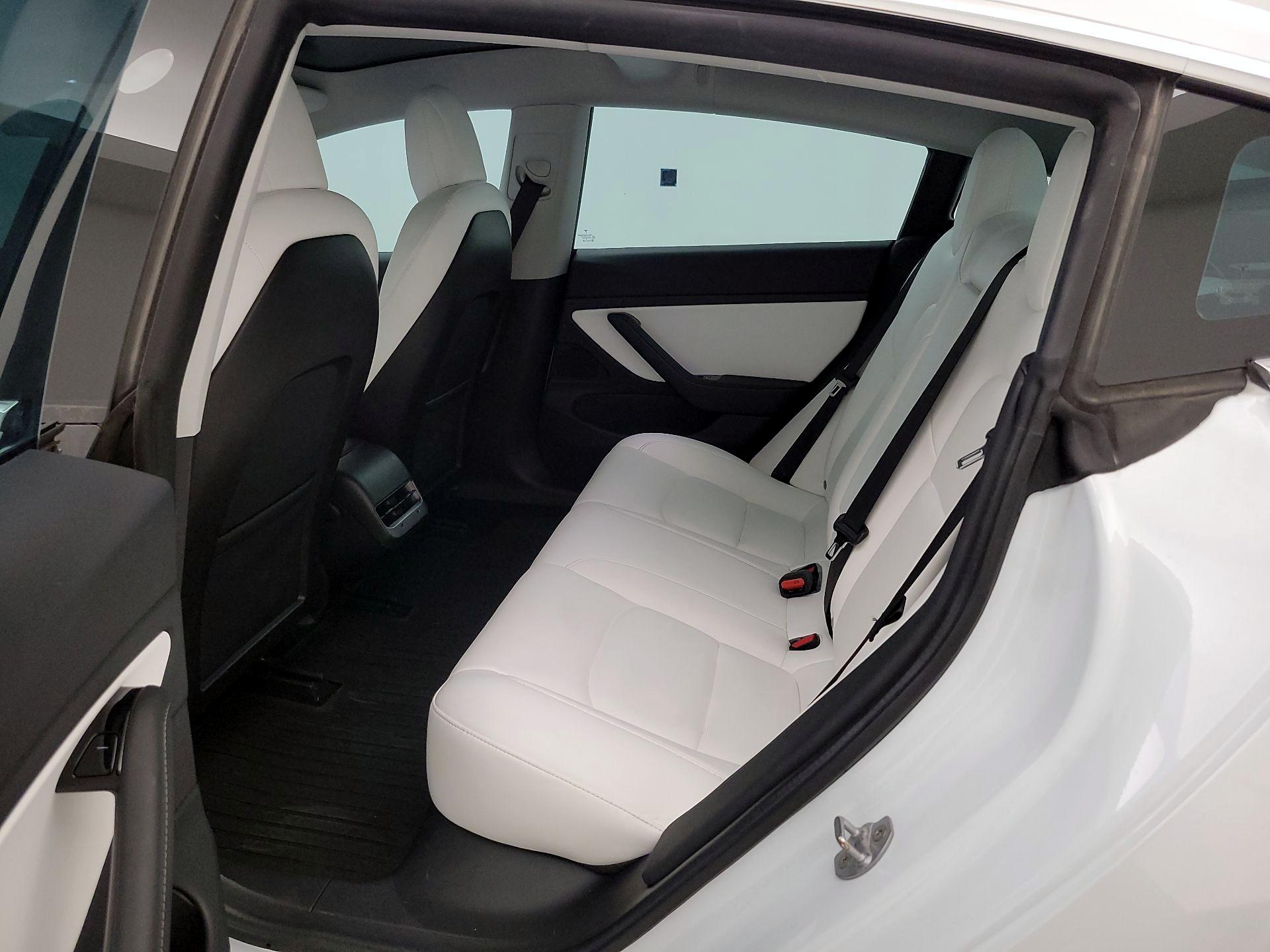 Thumbnail: 2020 Tesla Model 3 - 20