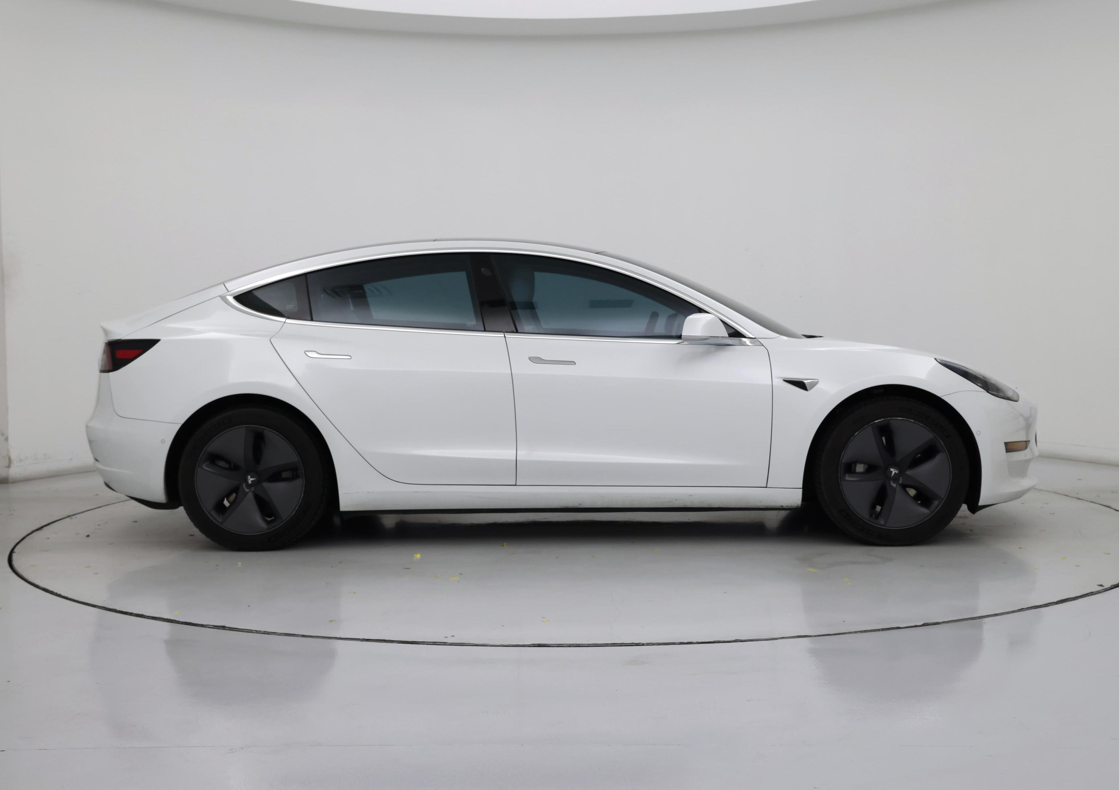 Thumbnail: 2020 Tesla Model 3 - 7