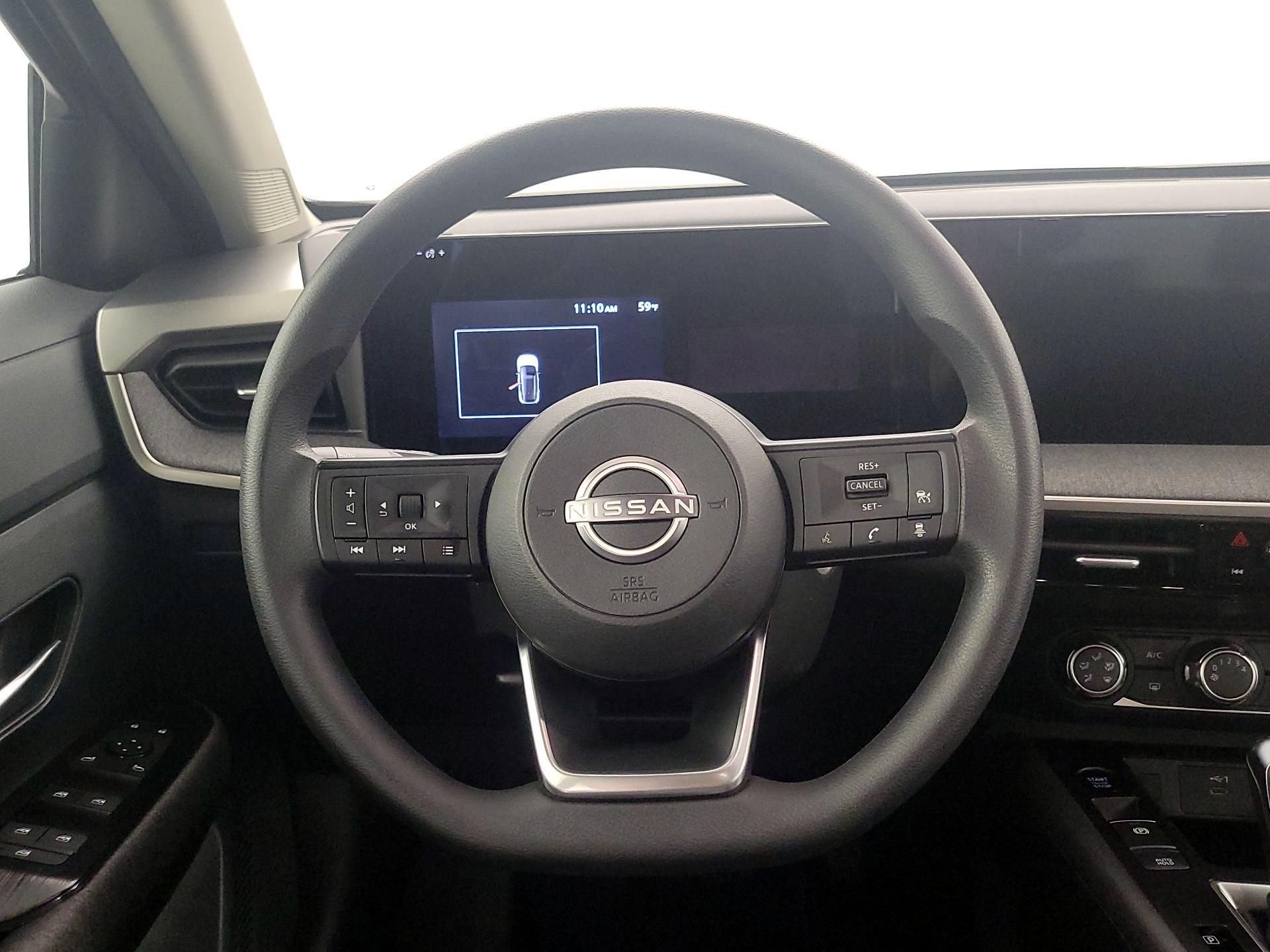 Thumbnail: 2025 Nissan Kicks - 10