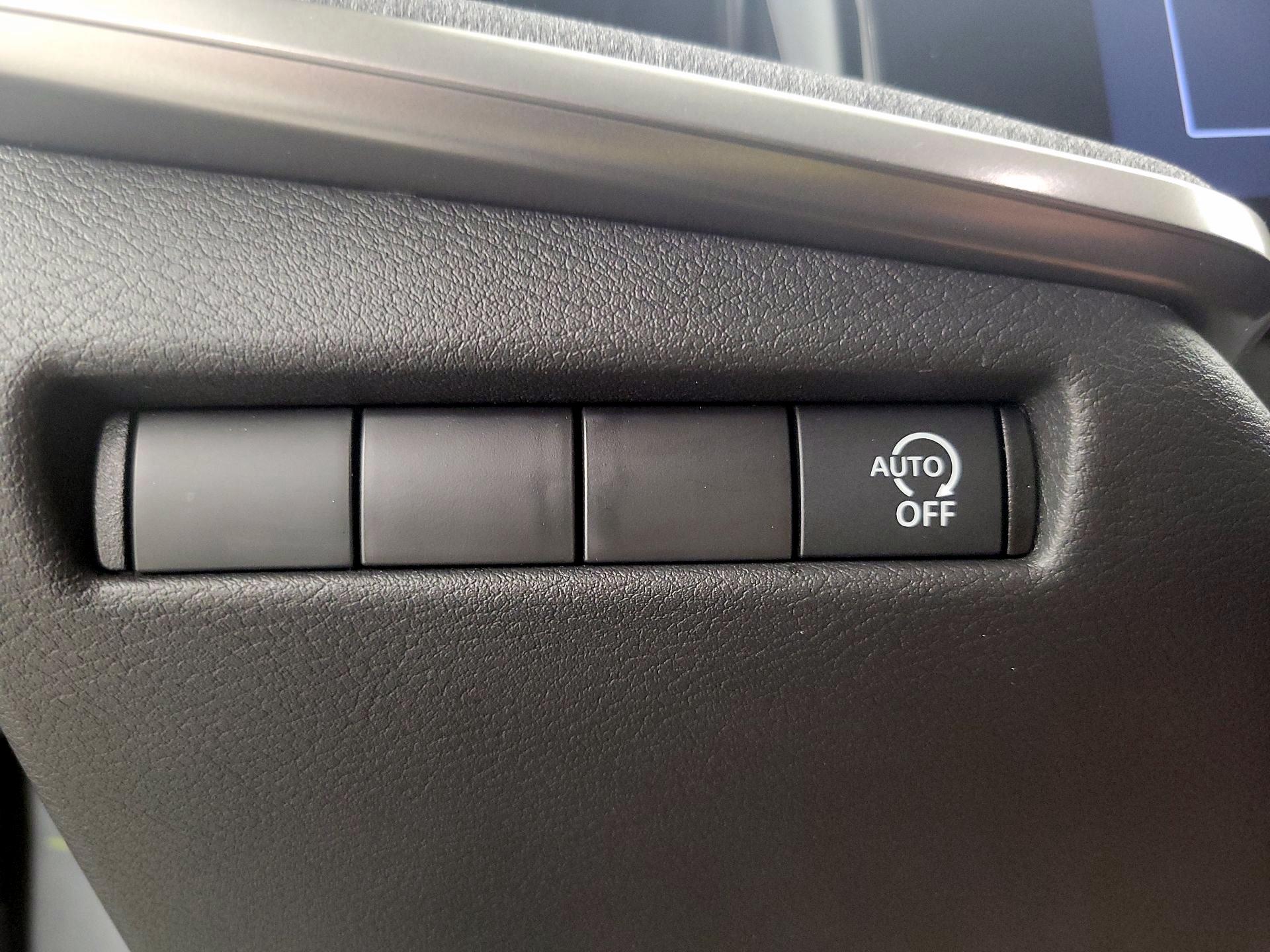 Thumbnail: 2025 Nissan Kicks - 13