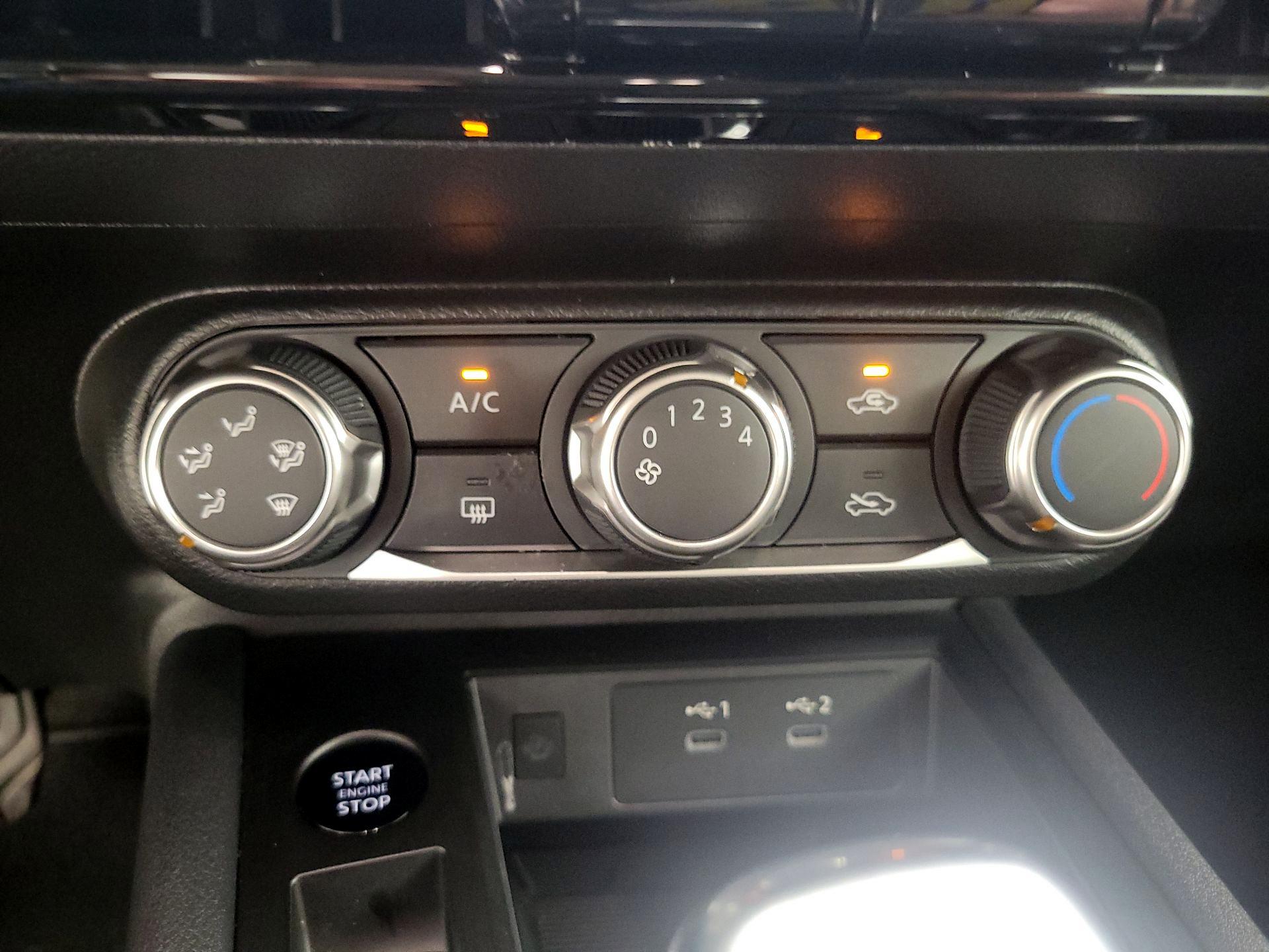 Thumbnail: 2025 Nissan Kicks - 16