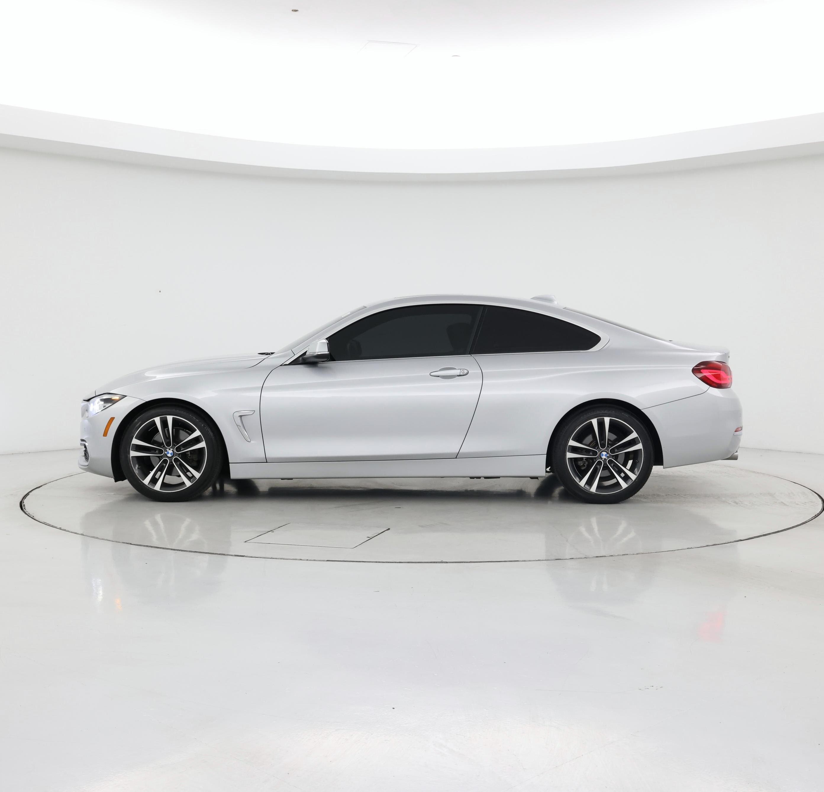 Thumbnail: 2020 BMW 4 Series - 3