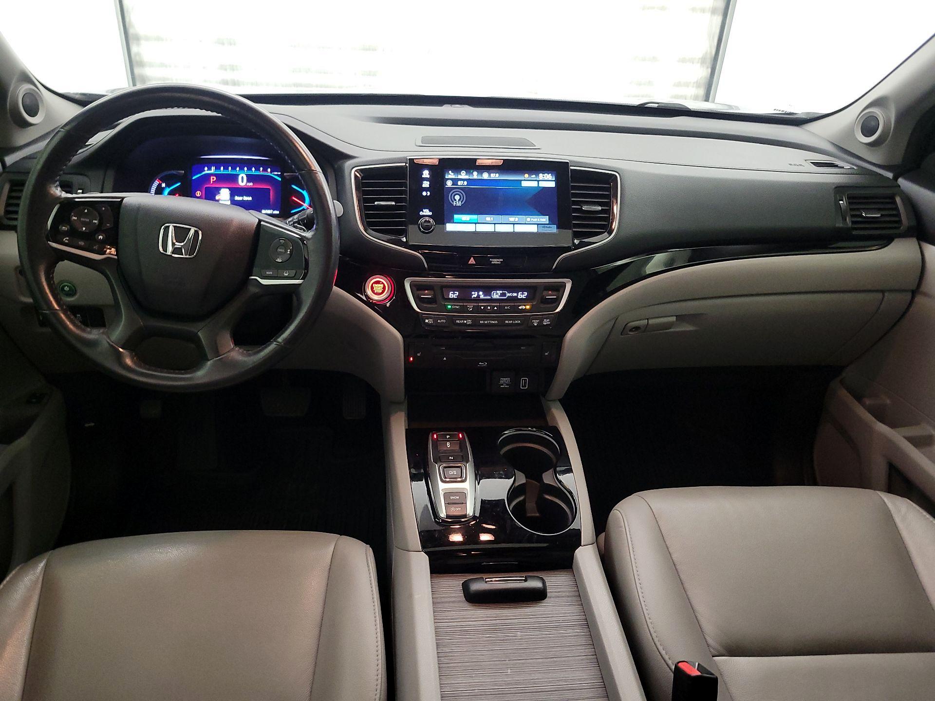 Thumbnail: 2019 Honda Pilot - 9