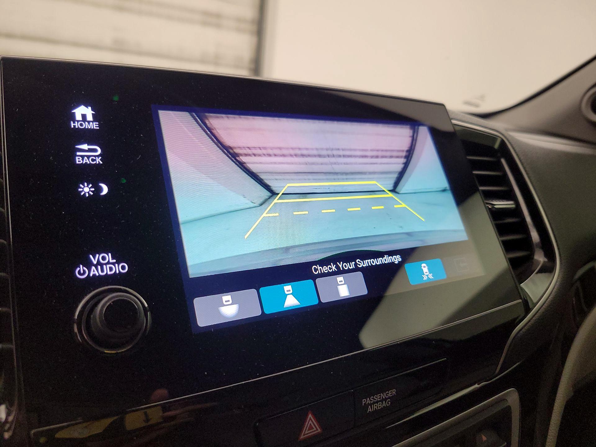 Thumbnail: 2019 Honda Pilot - 14