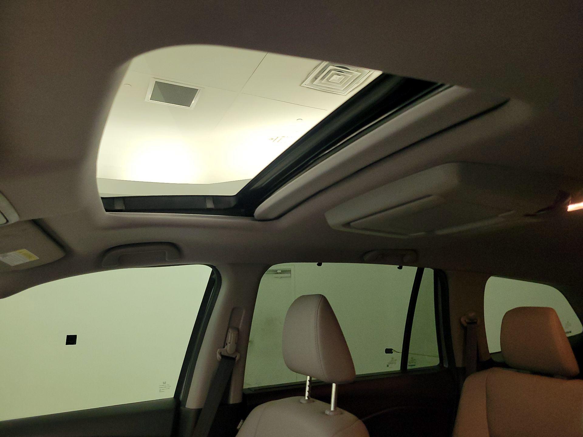 Thumbnail: 2019 Honda Pilot - 19