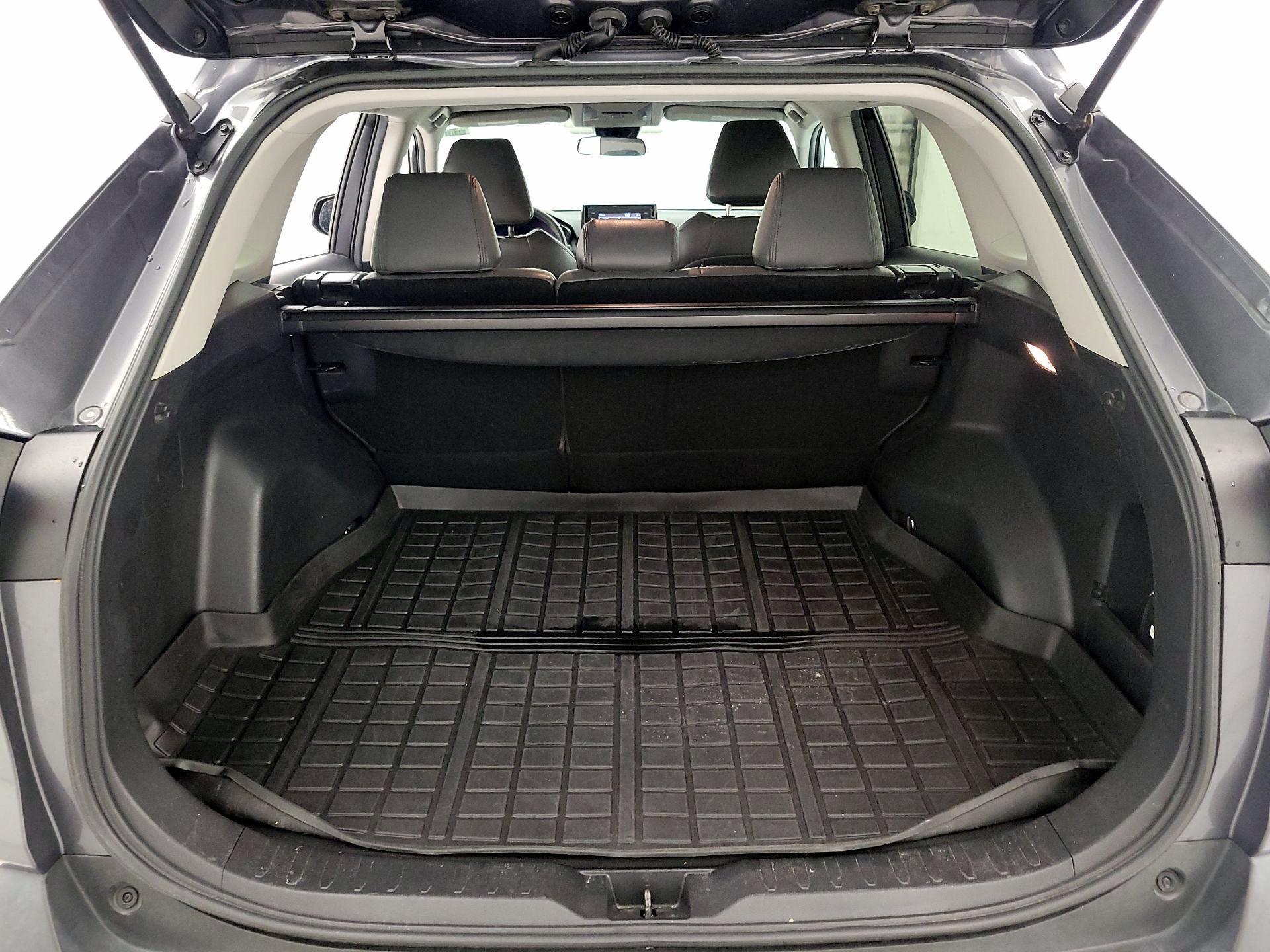 Thumbnail: 2021 Toyota RAV4 - 20