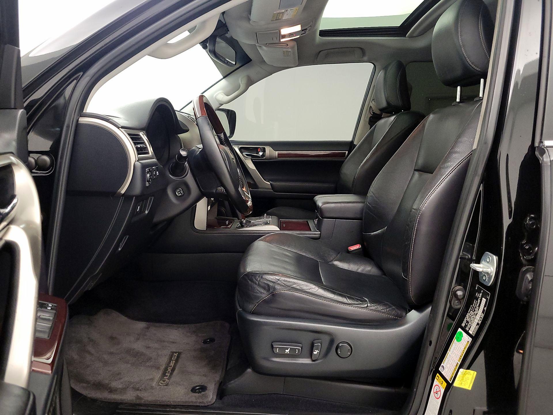 Thumbnail: 2018 Lexus GX - 11