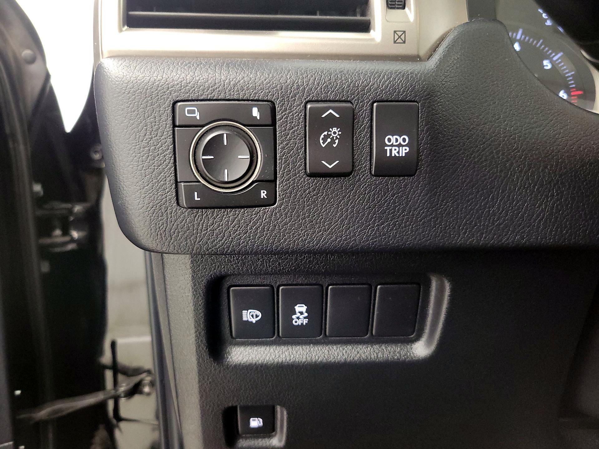 Thumbnail: 2018 Lexus GX - 13