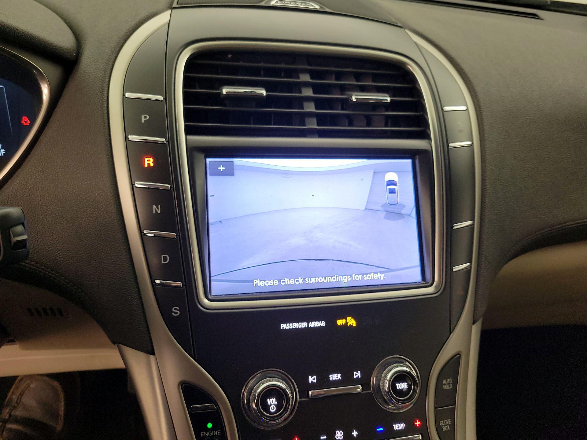 Thumbnail: 2020 Lincoln Nautilus - 15