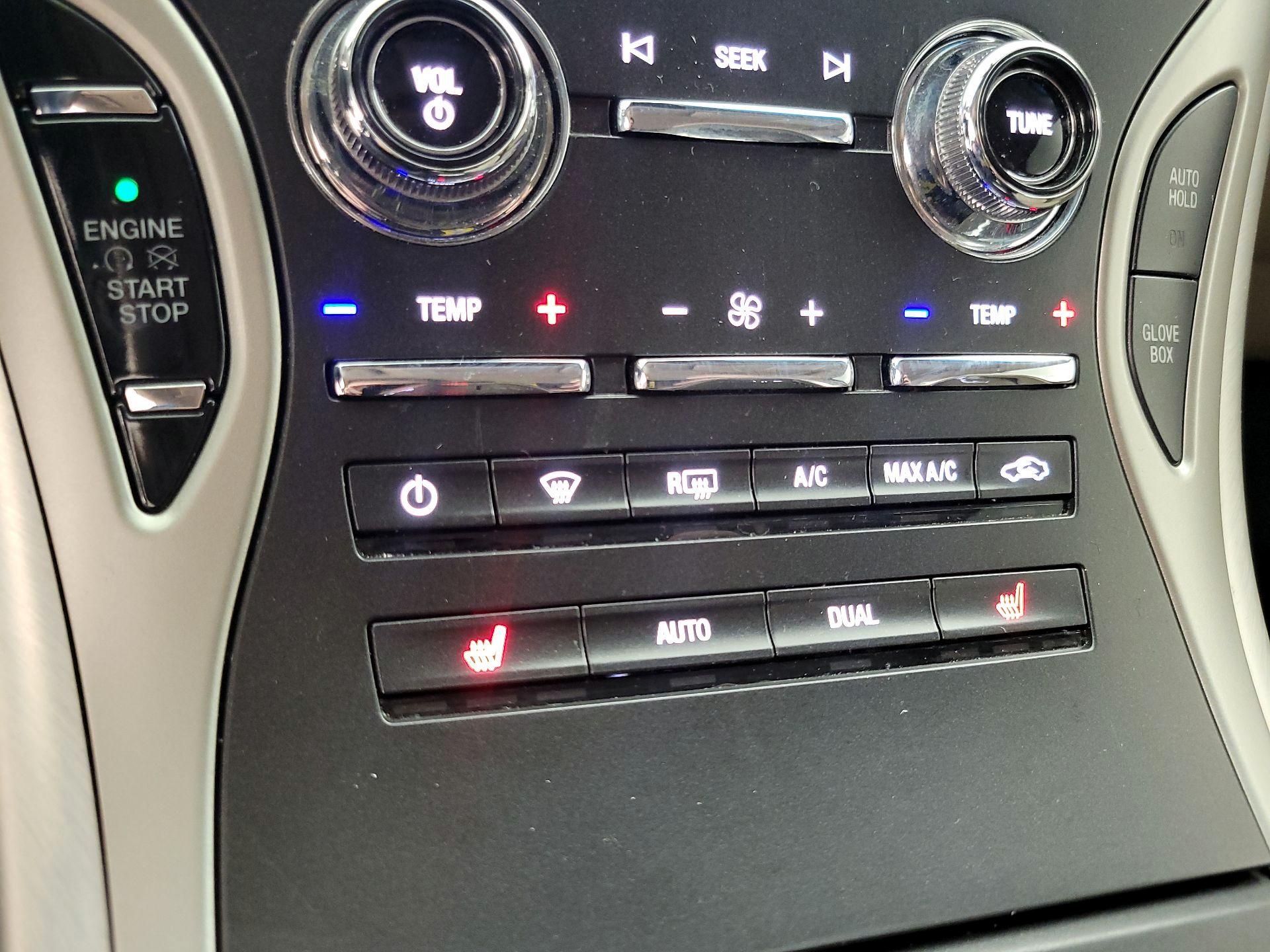 Thumbnail: 2020 Lincoln Nautilus - 17