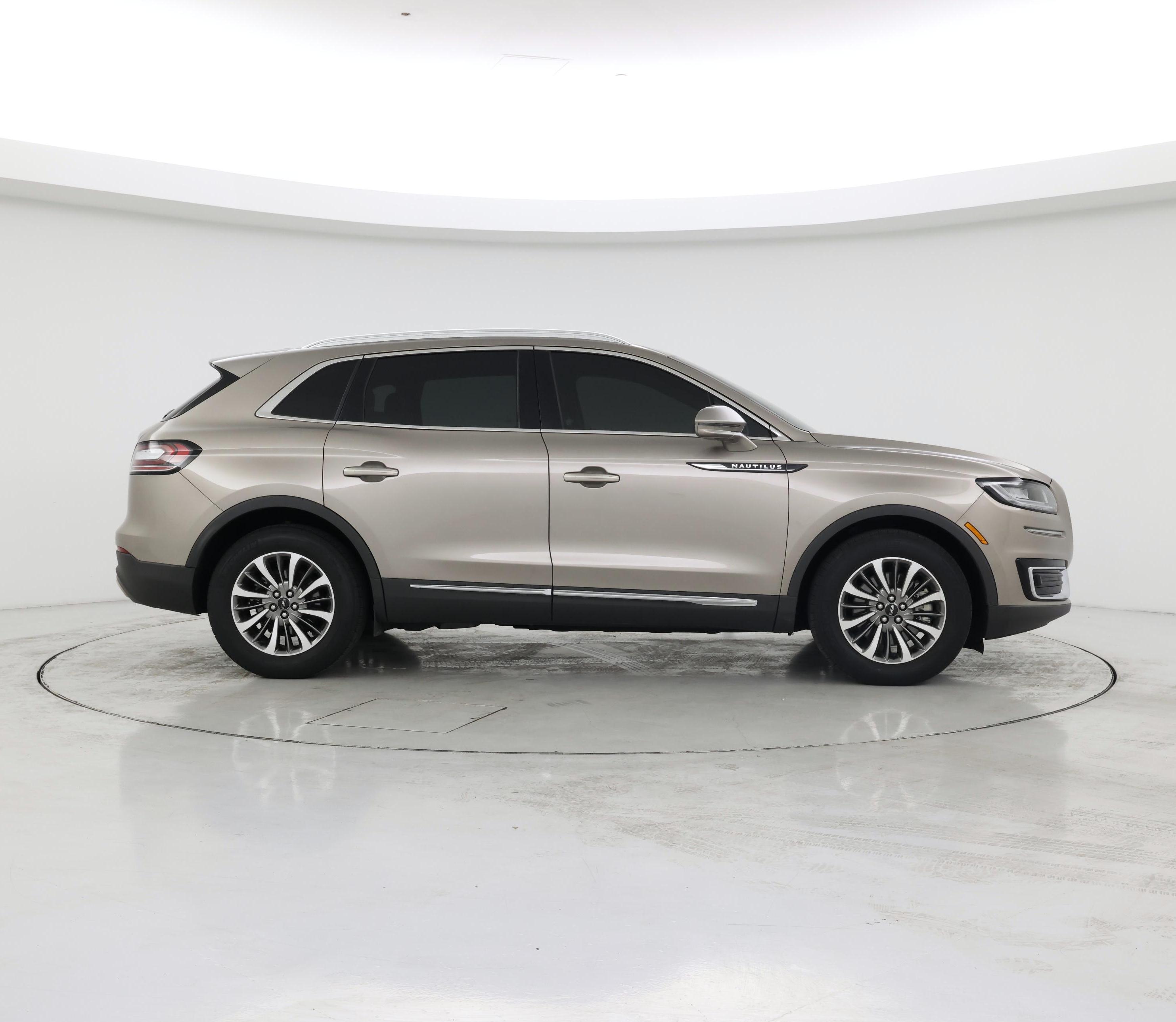 Thumbnail: 2020 Lincoln Nautilus - 7