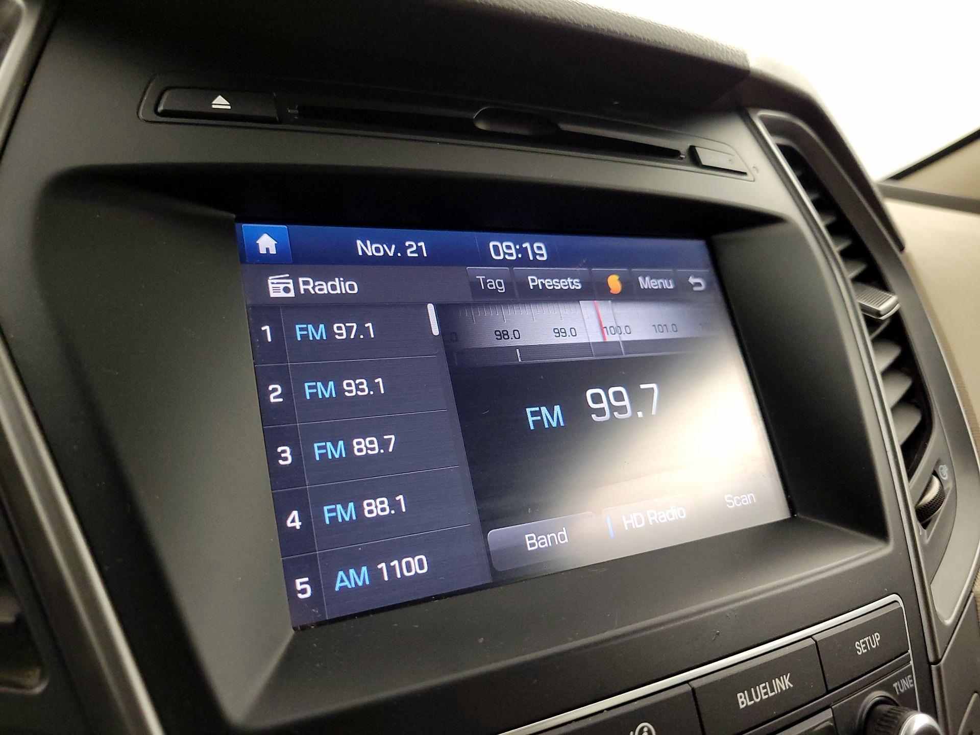 Thumbnail: 2017 Hyundai Santa Fe - 15