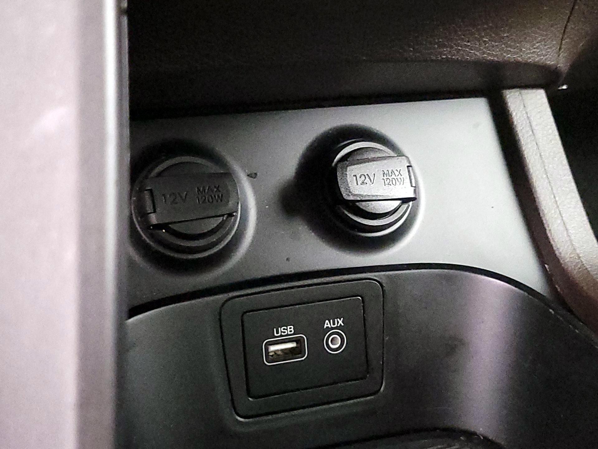 Thumbnail: 2017 Hyundai Santa Fe - 18