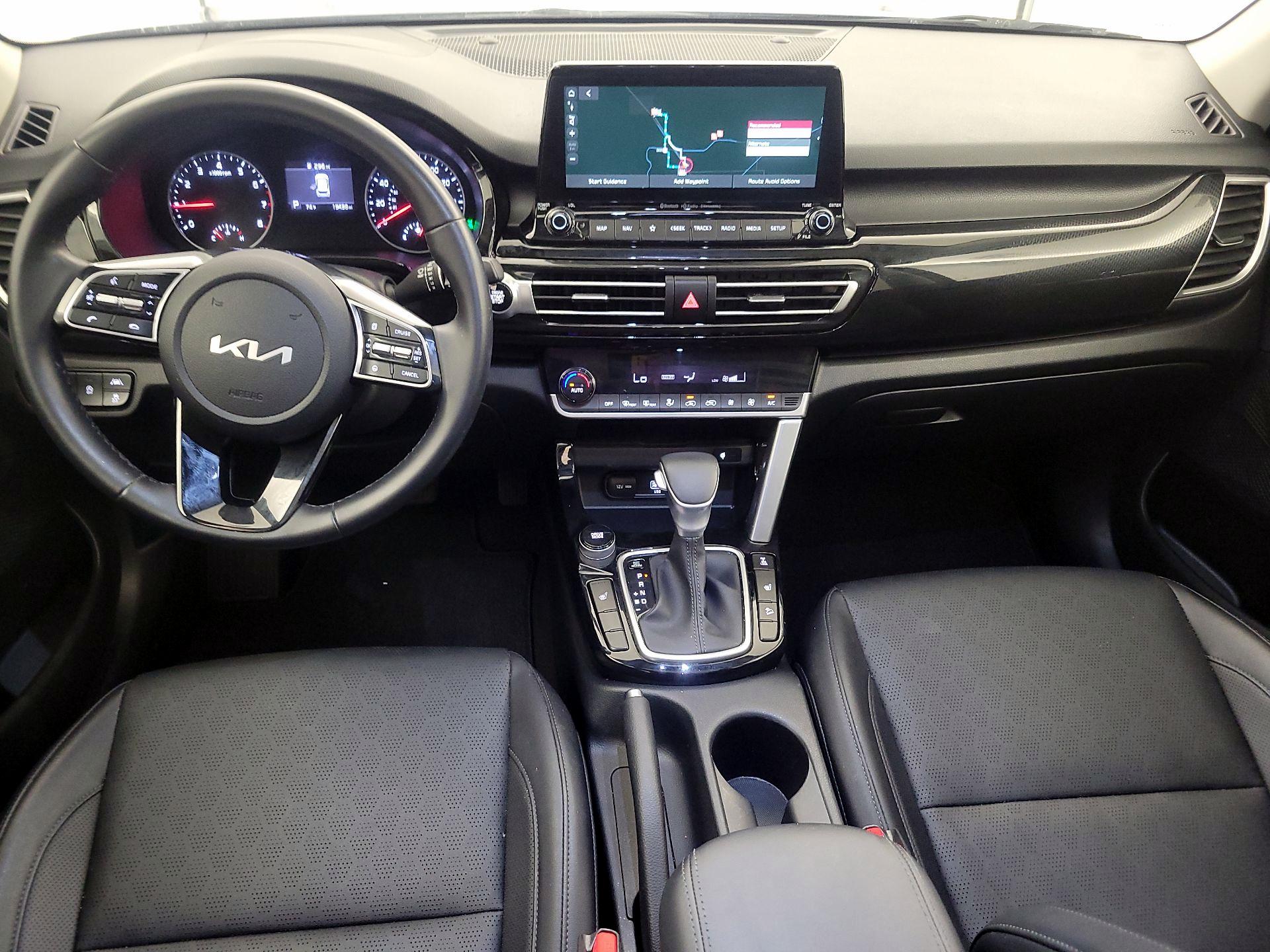 Thumbnail: 2022 Kia Seltos - 9