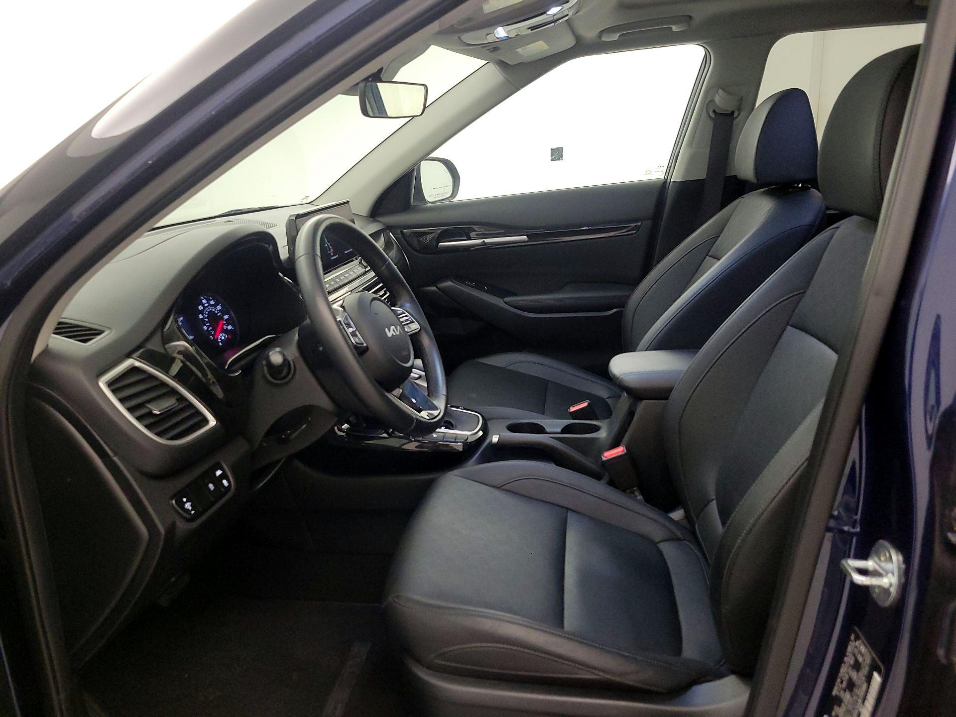 Thumbnail: 2022 Kia Seltos - 11