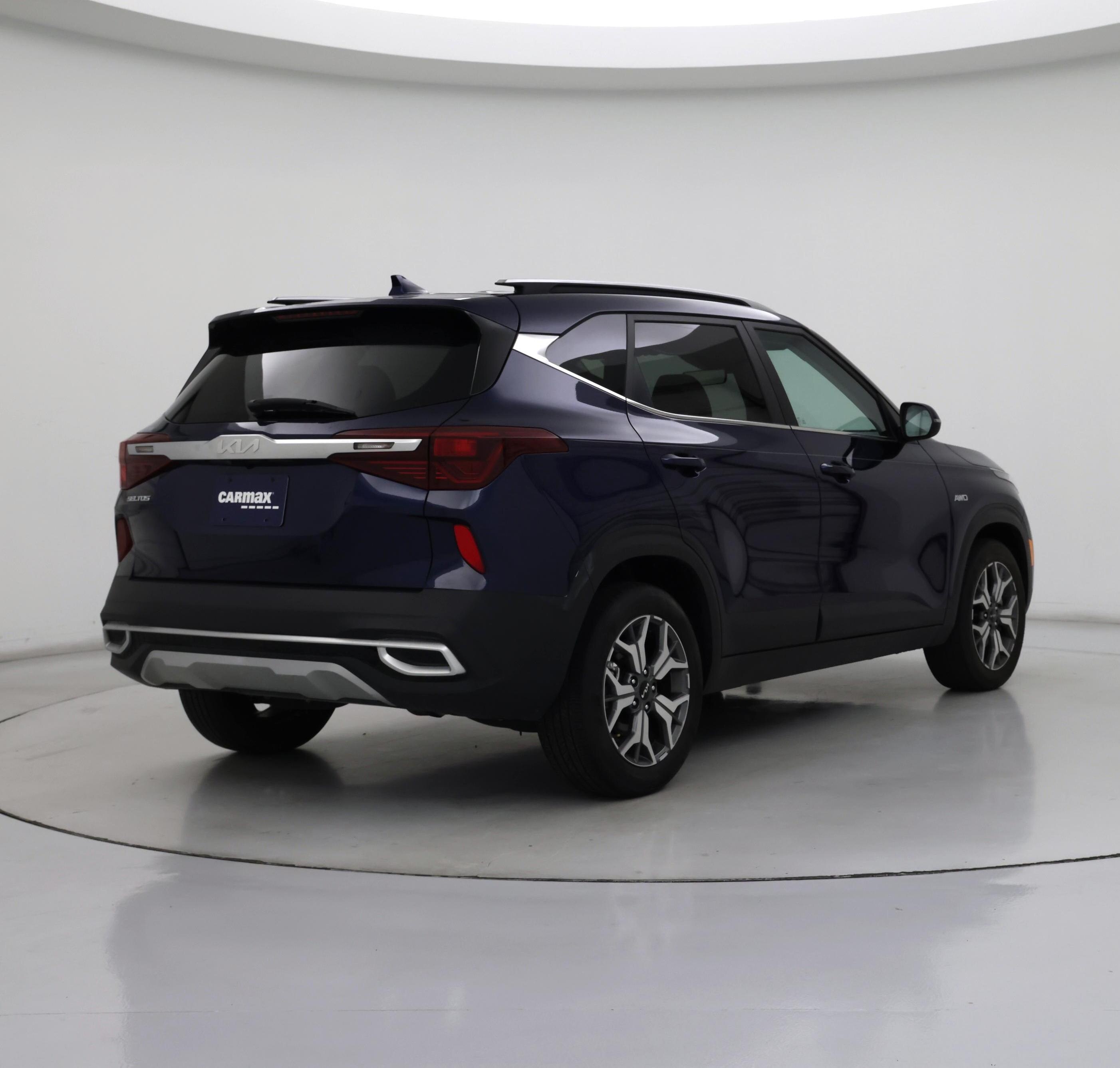 Thumbnail: 2022 Kia Seltos - 8