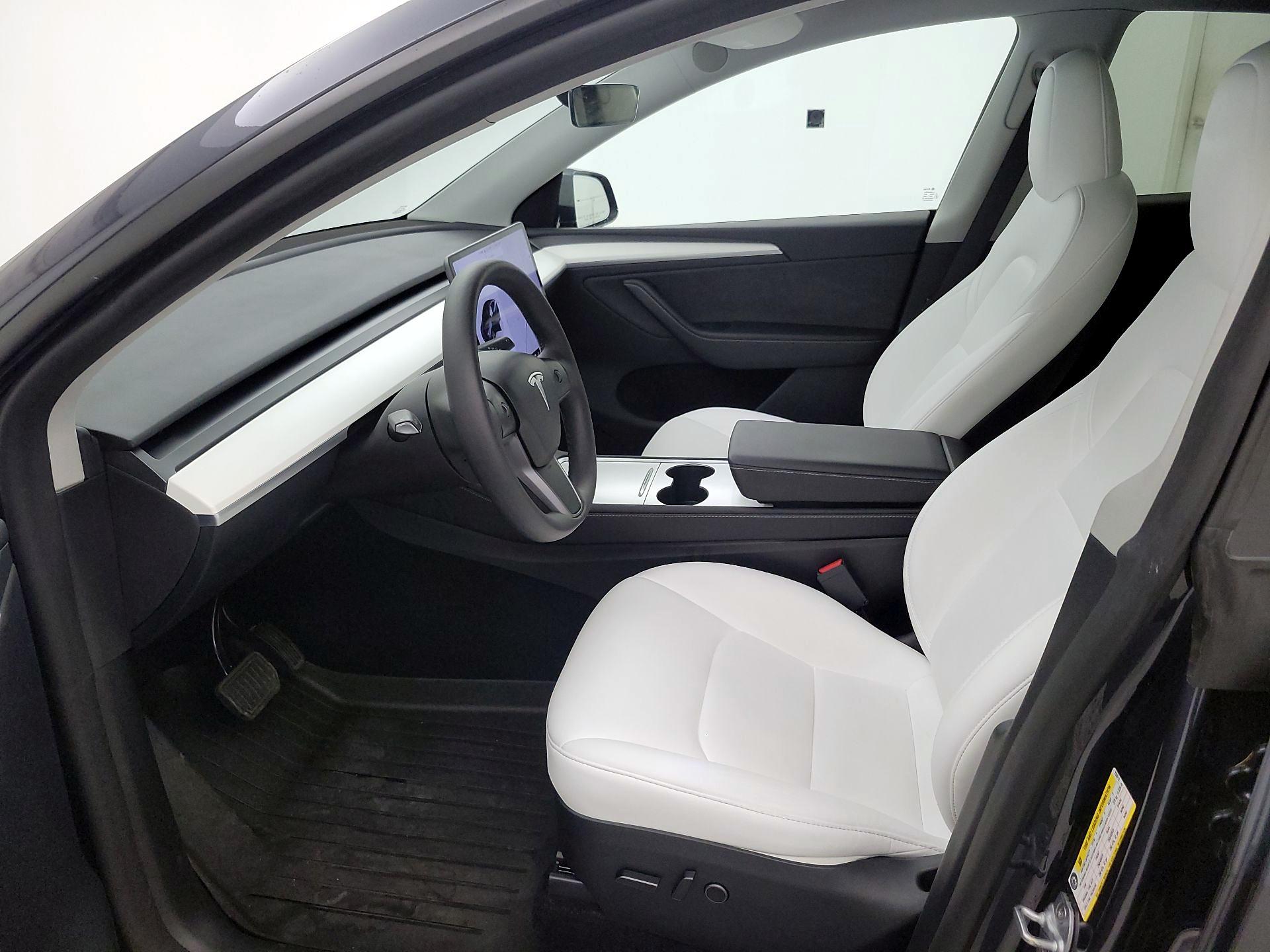 Thumbnail: 2024 Tesla Model Y - 11