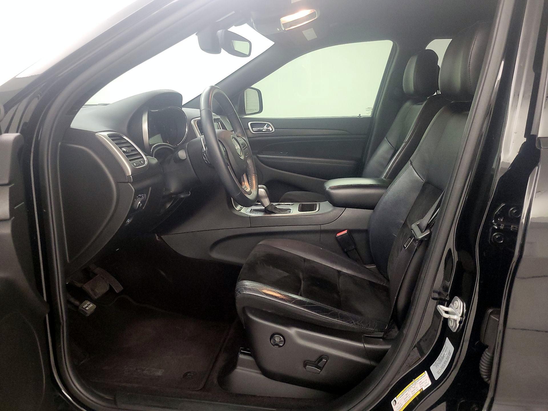 Thumbnail: 2017 Jeep Grand Cherokee - 11