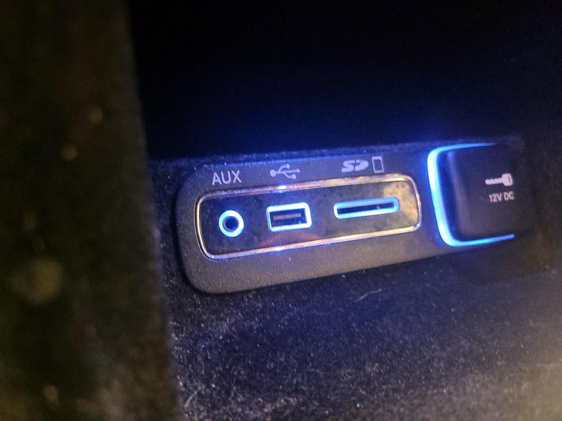 Thumbnail: 2017 Jeep Grand Cherokee - 19